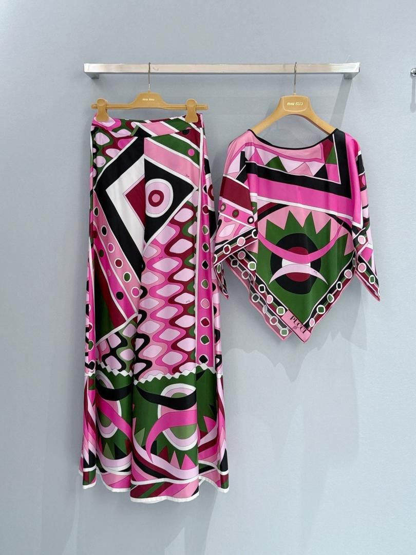 Emilio Pucci Emilio Pucci Vivara Print Cape Women's Multicolor Blouse Top Size ONE SIZE - 9 Thumbnail