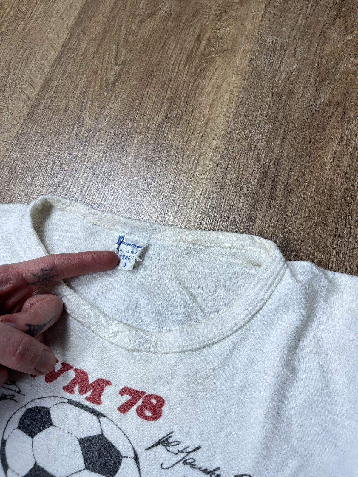 Vintage ➕ 1978 World Cup Austria true vintage t-shirt collectible t Size US L / EU 52-54 / 3 - 3 Thumbnail