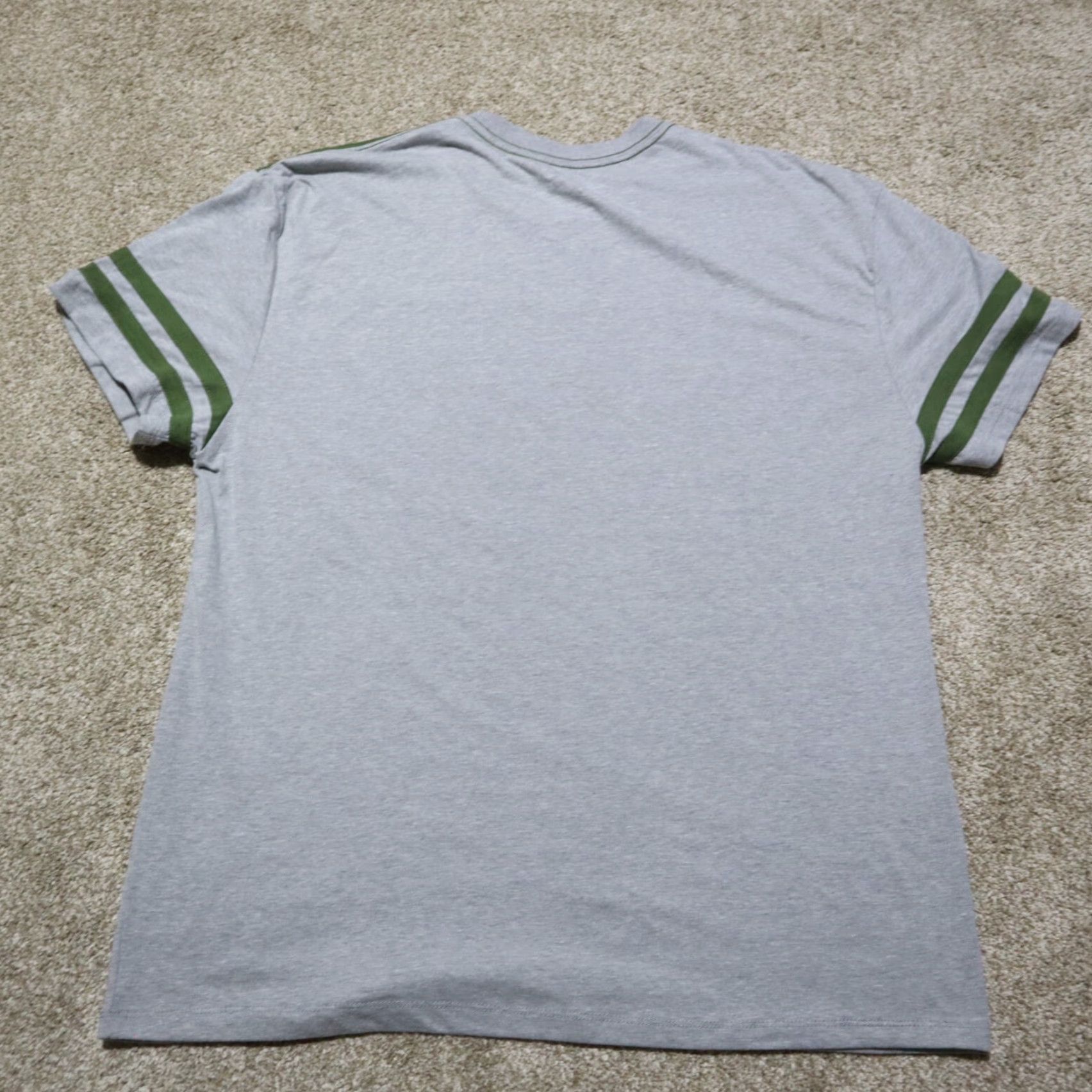 Star Wars Star Wars Shirt Men T-Shirt Womens XL Gray Mandalorian Bounty Hunter Din Djarin Graphic Print 90s Theme Art Movie Costume (if not violating rules). Size XL / US 12-14 / IT 48-50 - 7 Thumbnail