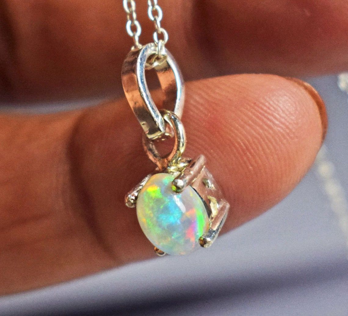 Handmade Natural Ethiopian Opal Necklace 925 Silver Oval Stone 6x8 mm Size ONE SIZE - 3 Thumbnail