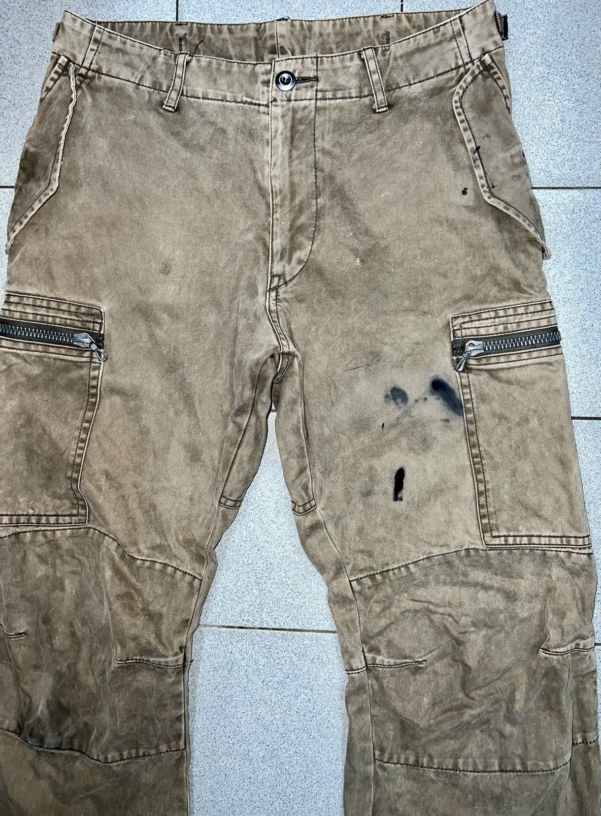 Attachment ATTACHMENT HEAVY FLARED CARGO PANTS Size US 30 / EU 46 - 3 Thumbnail