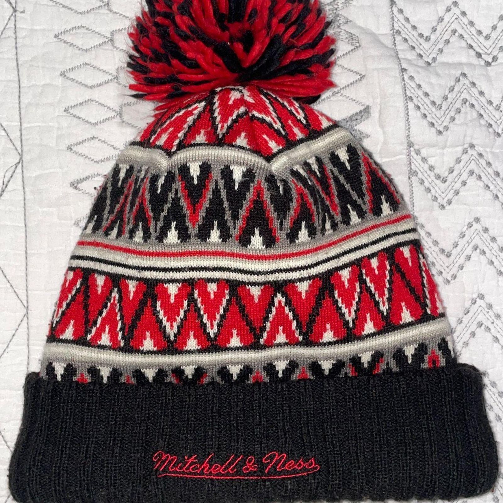 Mitchell & Ness Chicago Bulls Windy City Pom Winter Hat Size ONE SIZE - 3 Thumbnail