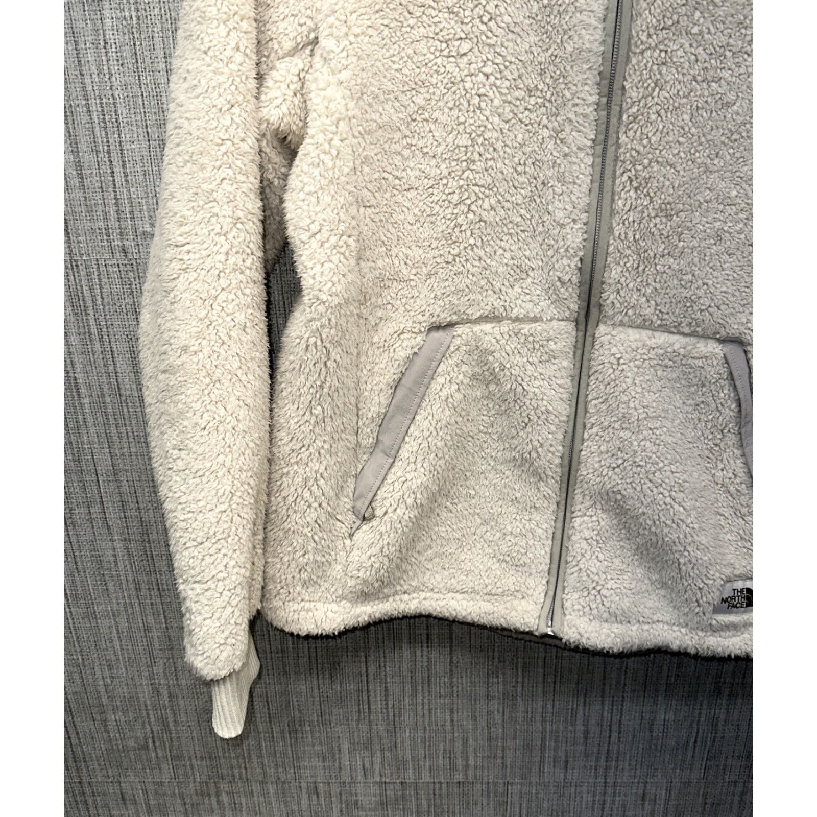 The North Face The North Face Womens Beige Full Zip Fleece Jacket Size M Polyester Size M / US 6-8 / IT 42-44 - 4 Thumbnail