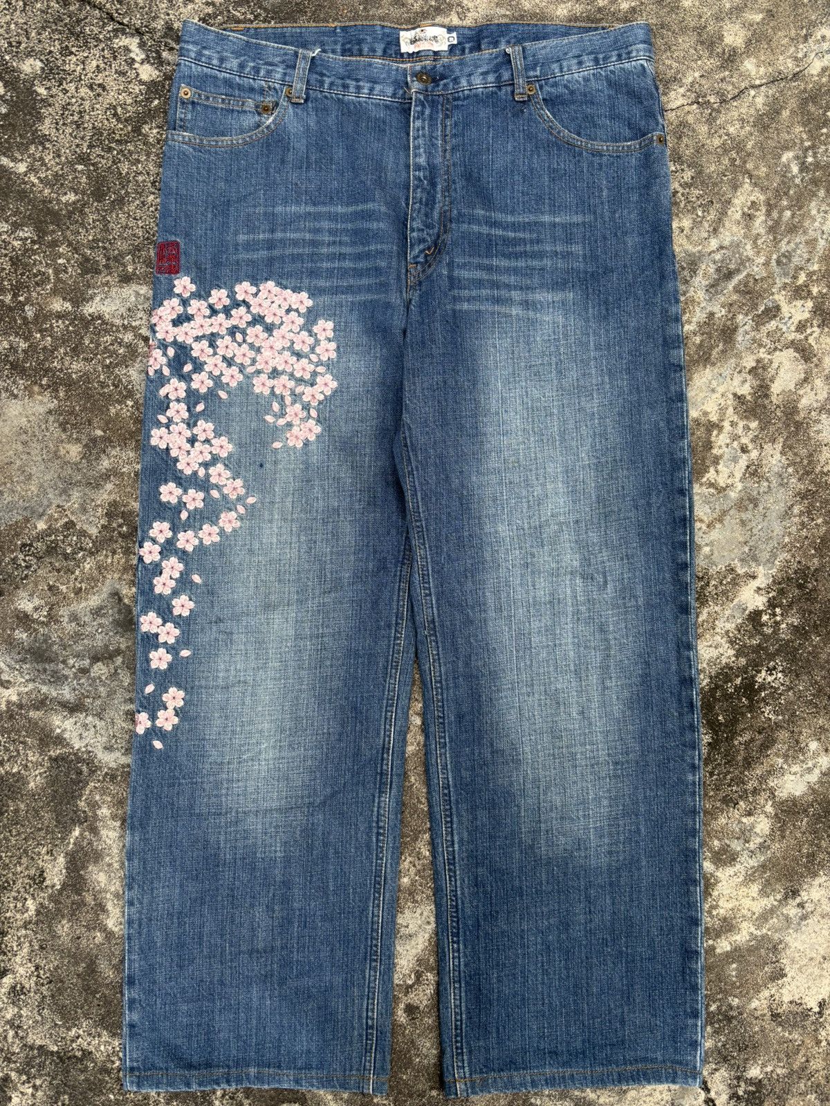 Karakuri Tamashii Sukajan Sakura Flowers Embroidery Art