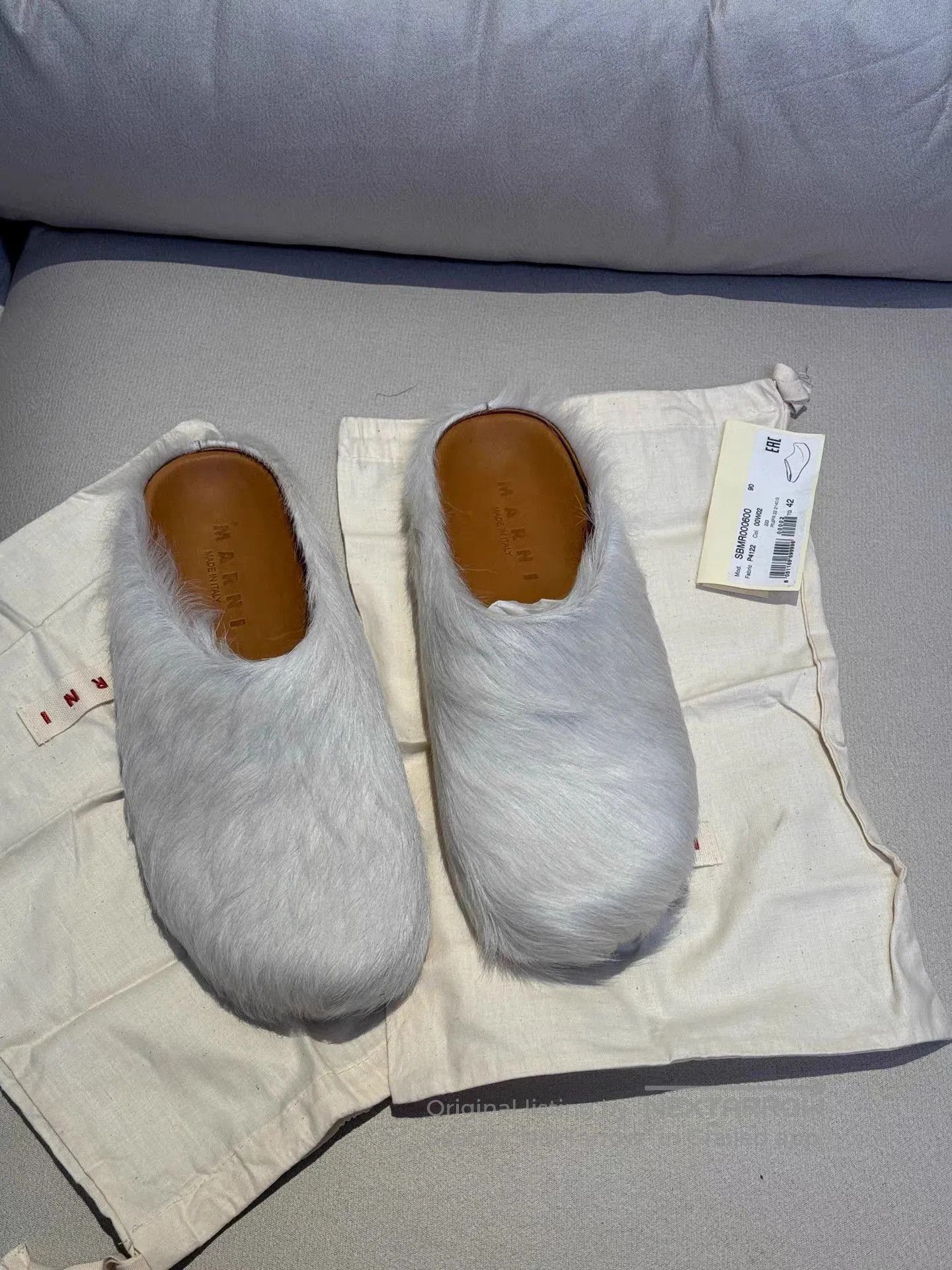Marni White Faux Fur Slip. Size US 9 / EU 42 - 1 Thumbnail