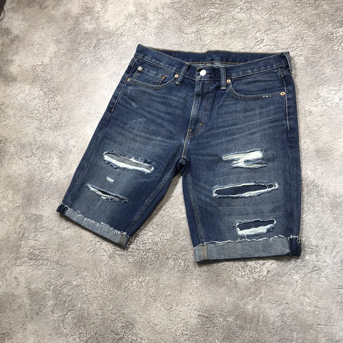 Vintage Vintage Levis Sun Faded Denim Shorts Y2K Streetwear Logo 32 Size US 32 / EU 48 - 3 Thumbnail