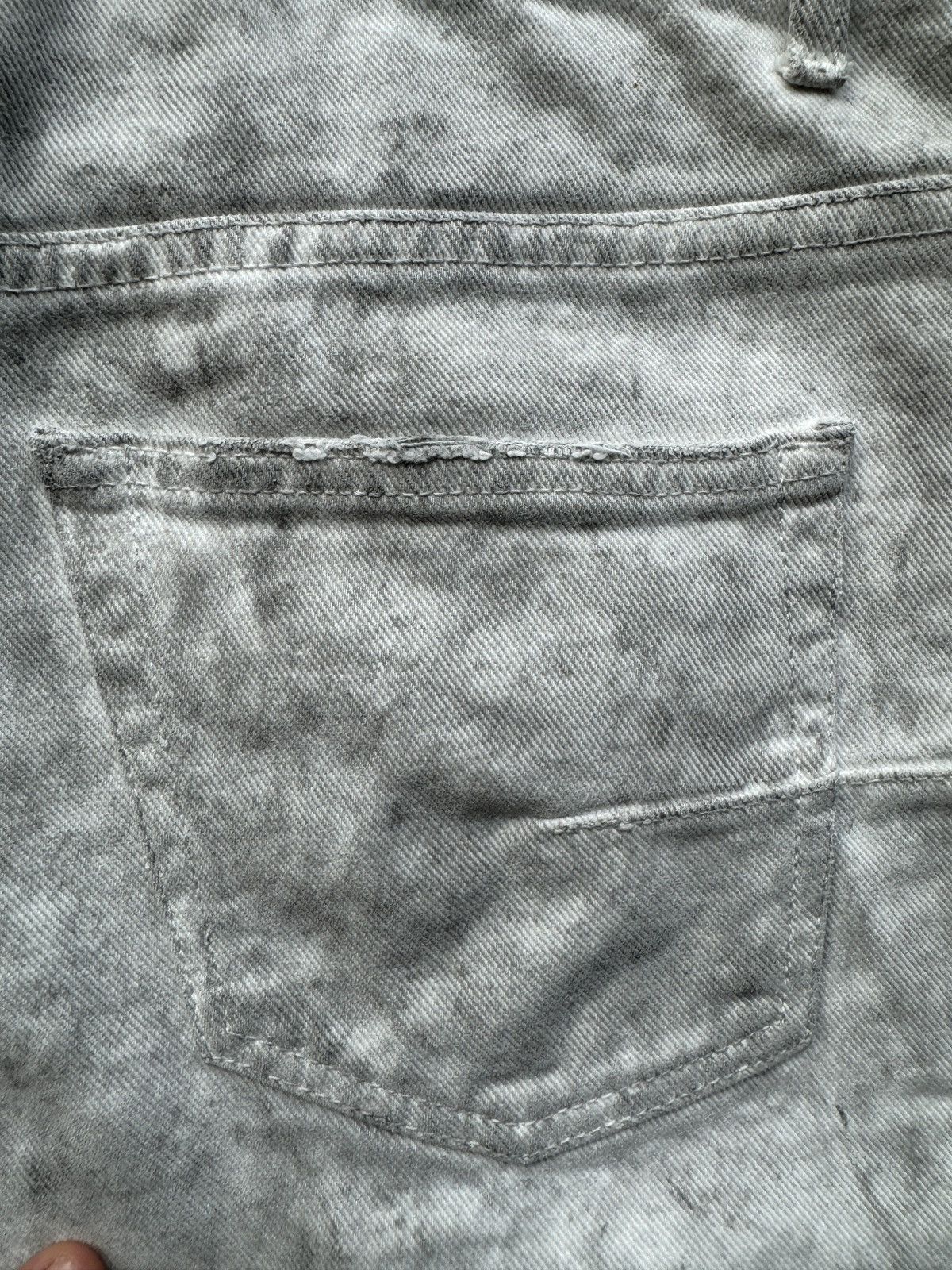 Dior × Hedi Slimane Hedi’s SS06 Dior Dirty Snow Denim Size US 30 / EU 46 - 10 Thumbnail