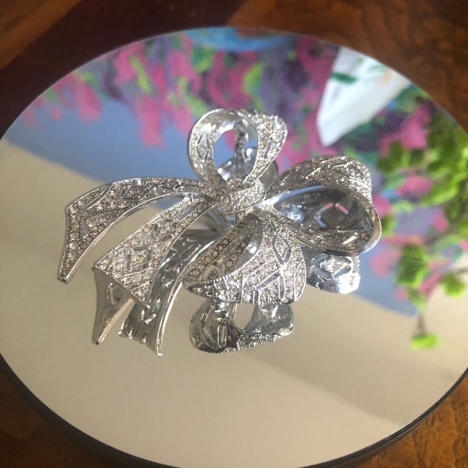 Kenneth Jay Lane Vintage art deco Kenneth Jay Lane rhinestone bow brooch pin Size ONE SIZE - 1 Thumbnail
