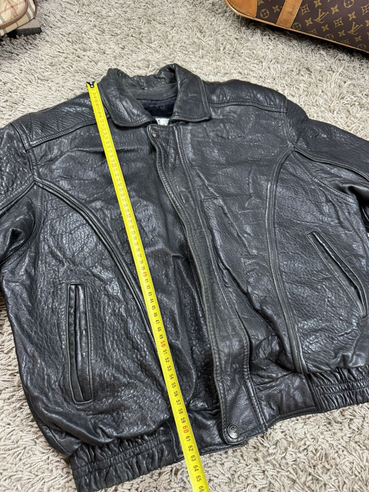 Vintage Vintage leather bomber jacket 90s original retro casual item Size US M / EU 48-50 / 2 - 5 Thumbnail