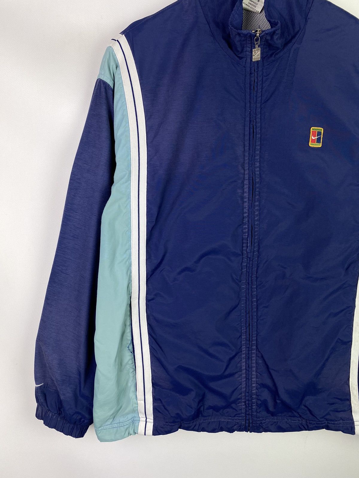 Nike VTG Nike Court men’s nylon windbreaker jacket size L Size US L / EU 52-54 / 3 - 7 Thumbnail
