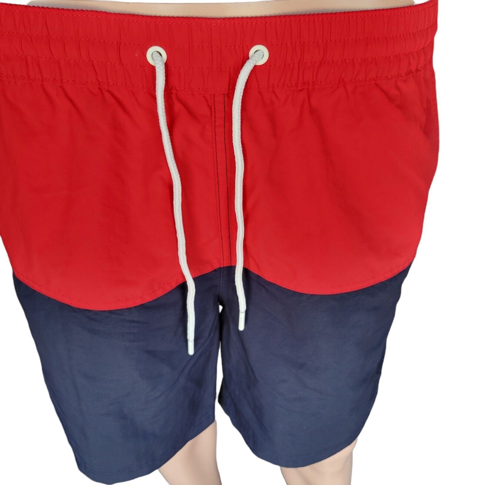 Tommy Hilfiger Men's Tommy Hilfiger Swimming Trunks. Size Medium. Size US 32 / EU 48 - 3 Thumbnail