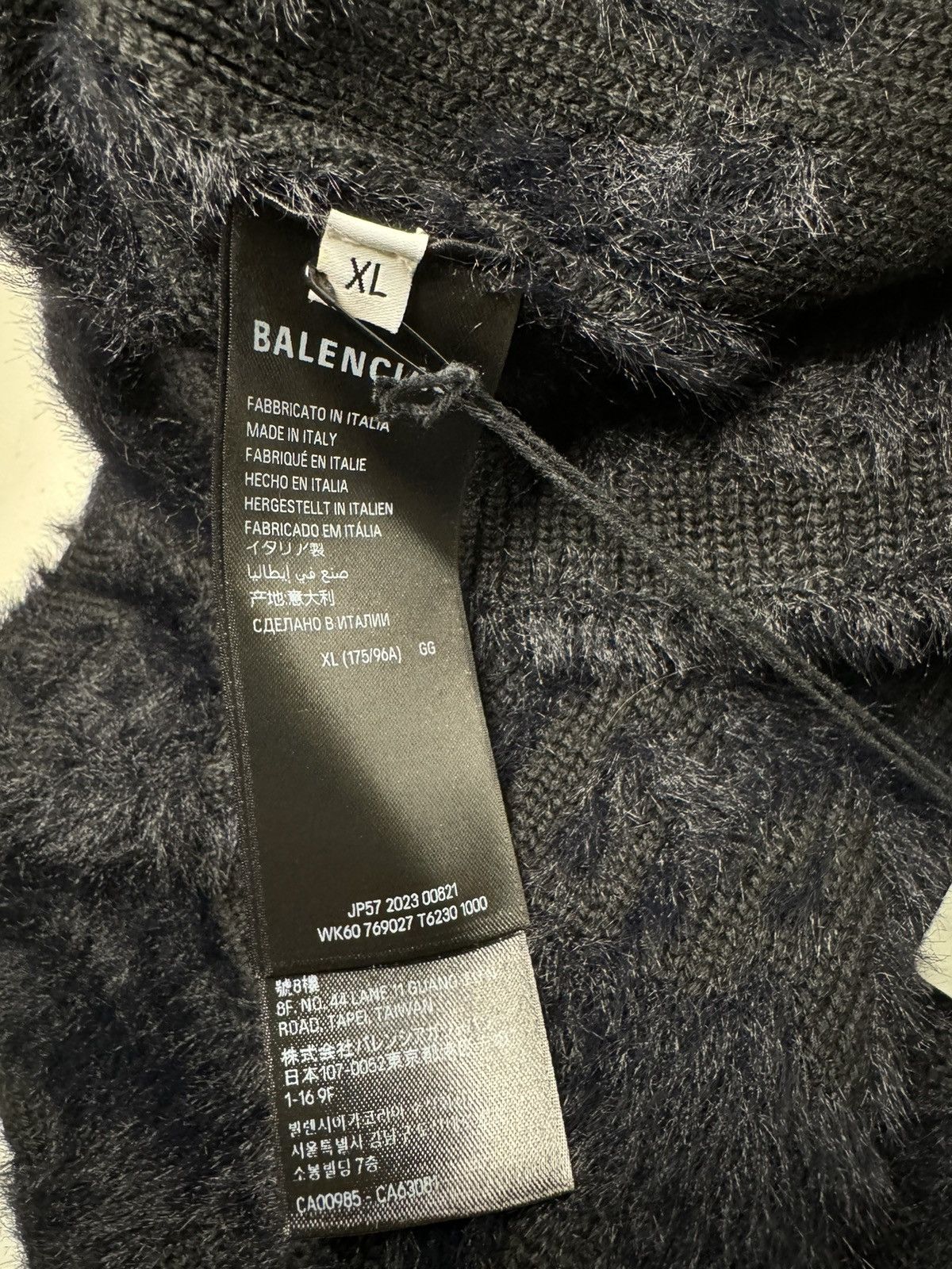 Balenciaga Balenciaga Women's Allover Furry Fitted Sweater Size XL / US 12-14 / IT 48-50 - 6 Thumbnail