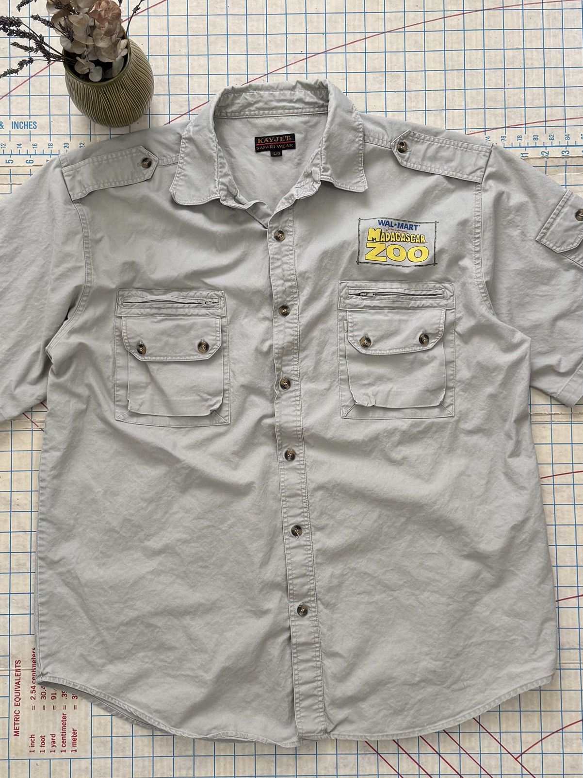 Vintage Vintage Madagascar Zoo Keeper Promo Button Up Short Sleeve Size US L / EU 52-54 / 3 - 2 Thumbnail