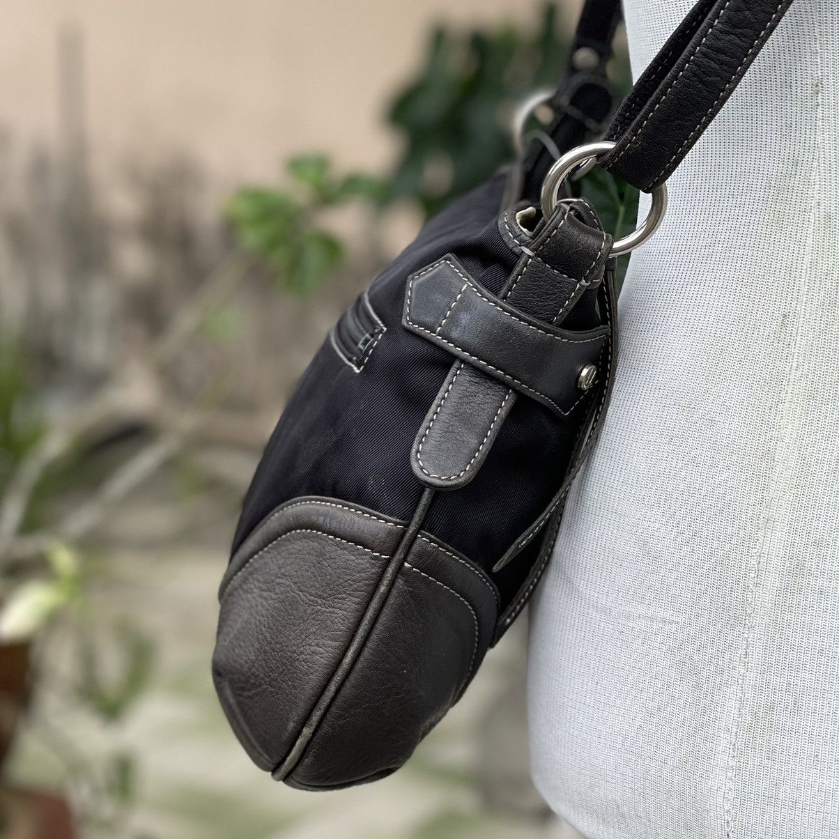 Japanese Brand × Ungaro Paris U by Ungaro Unisex Black Crossbody Trim by Leather Size ONE SIZE - 5 Thumbnail