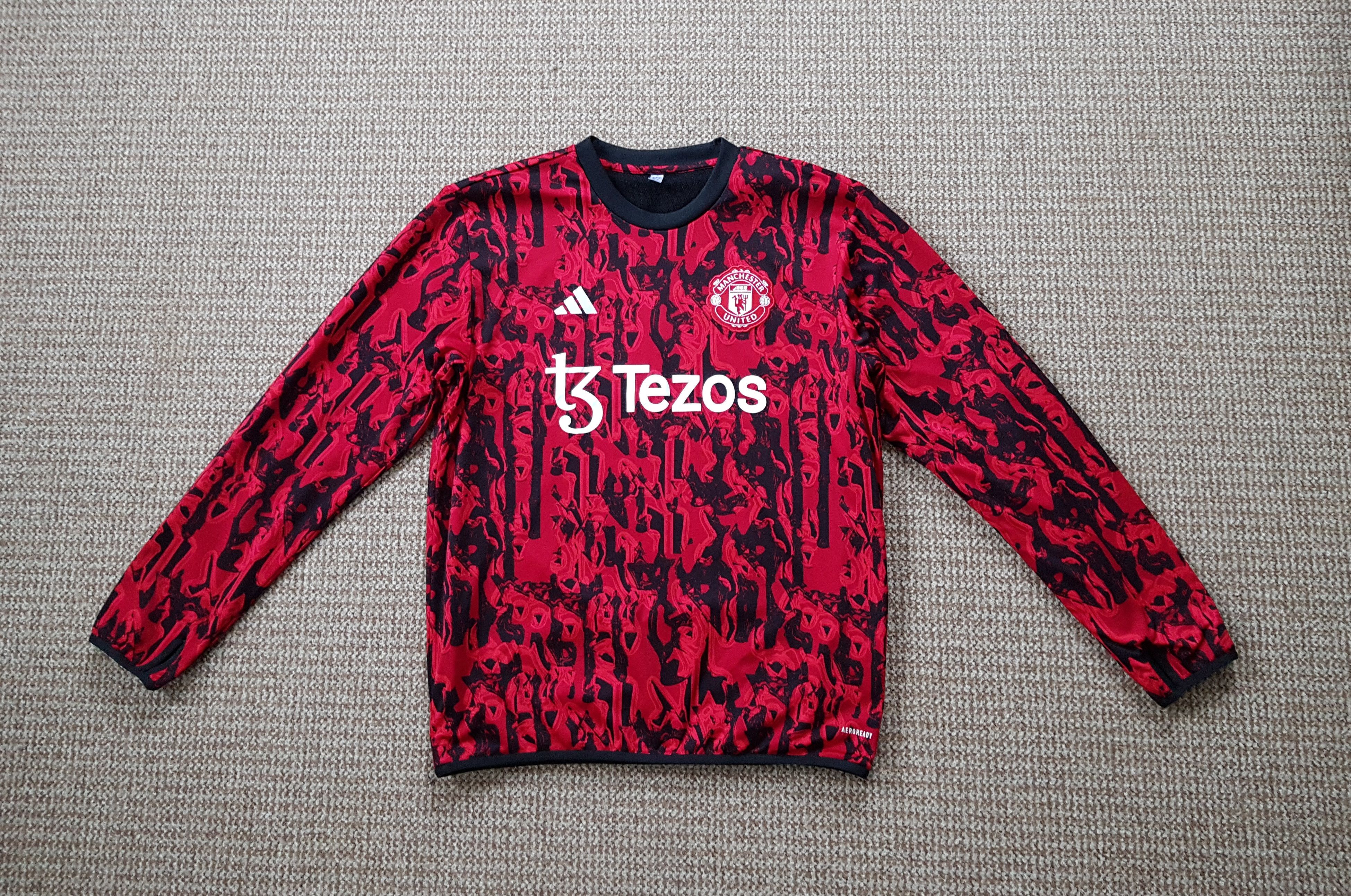 Manchester United adidas Pre-Match Warm Top Jersey 2023-24