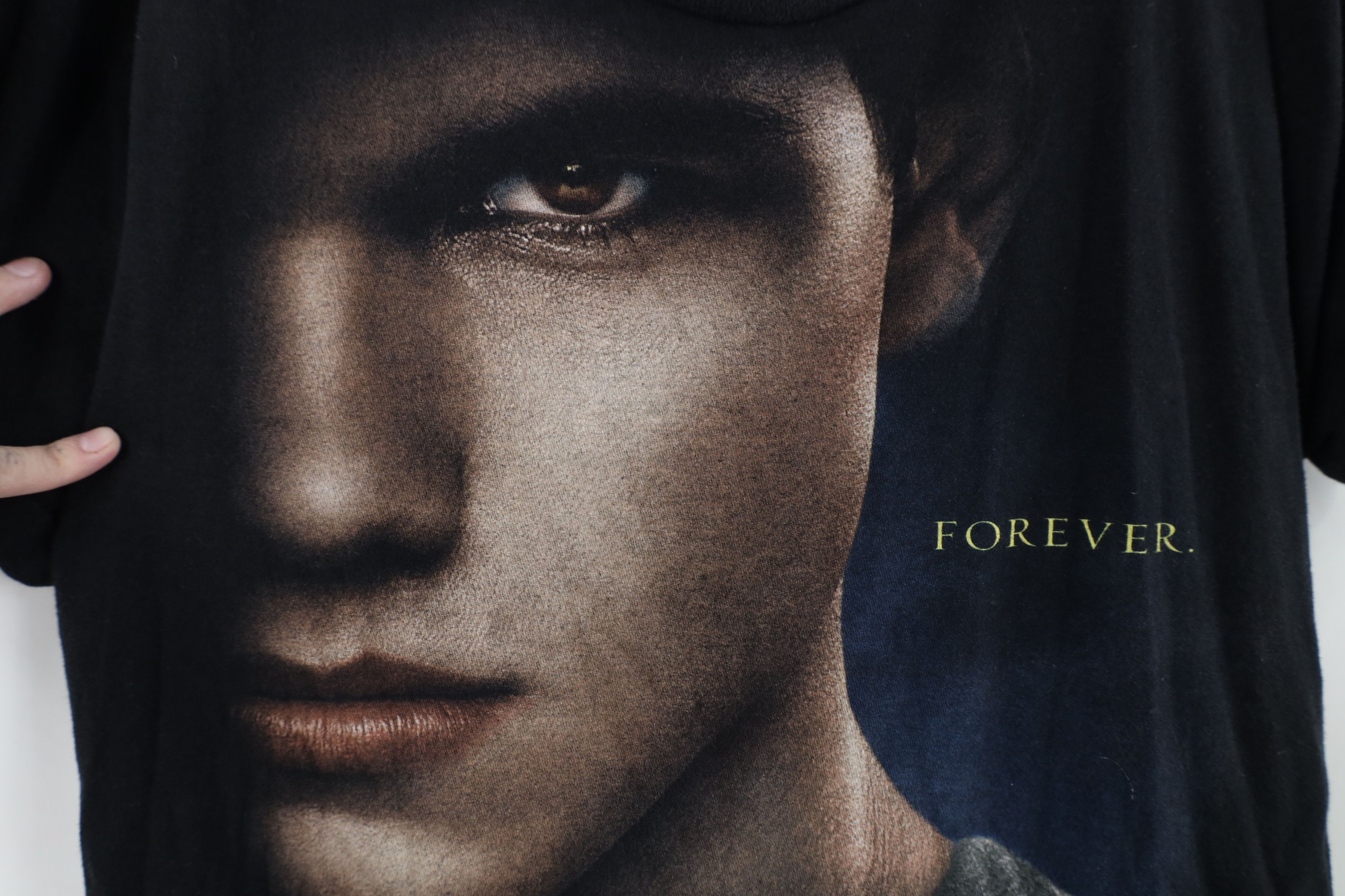 Vintage Vintage Spell Out Forever Jacob Bella Twilight T-Shirt Black Size L / US 10 / IT 46 - 6 Thumbnail