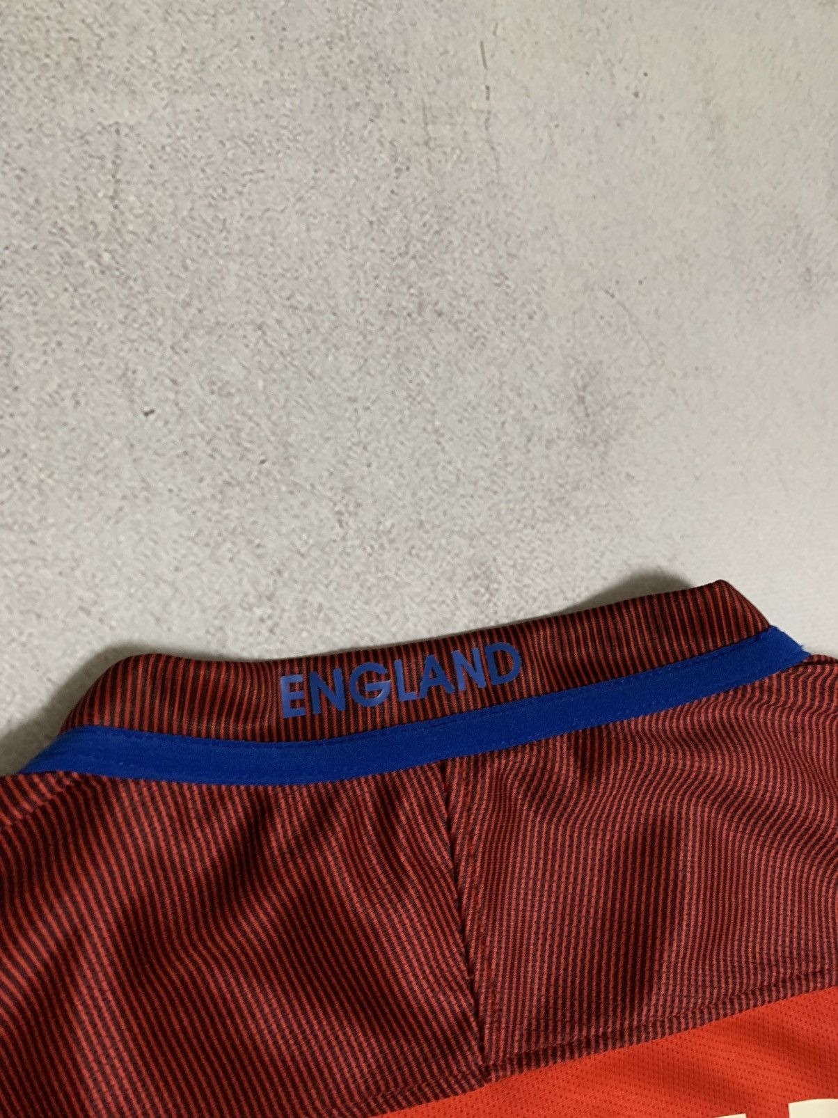 Nike Vintage Nike England Jersey Football Shirt #13 Size US M / EU 48-50 / 2 - 7 Thumbnail