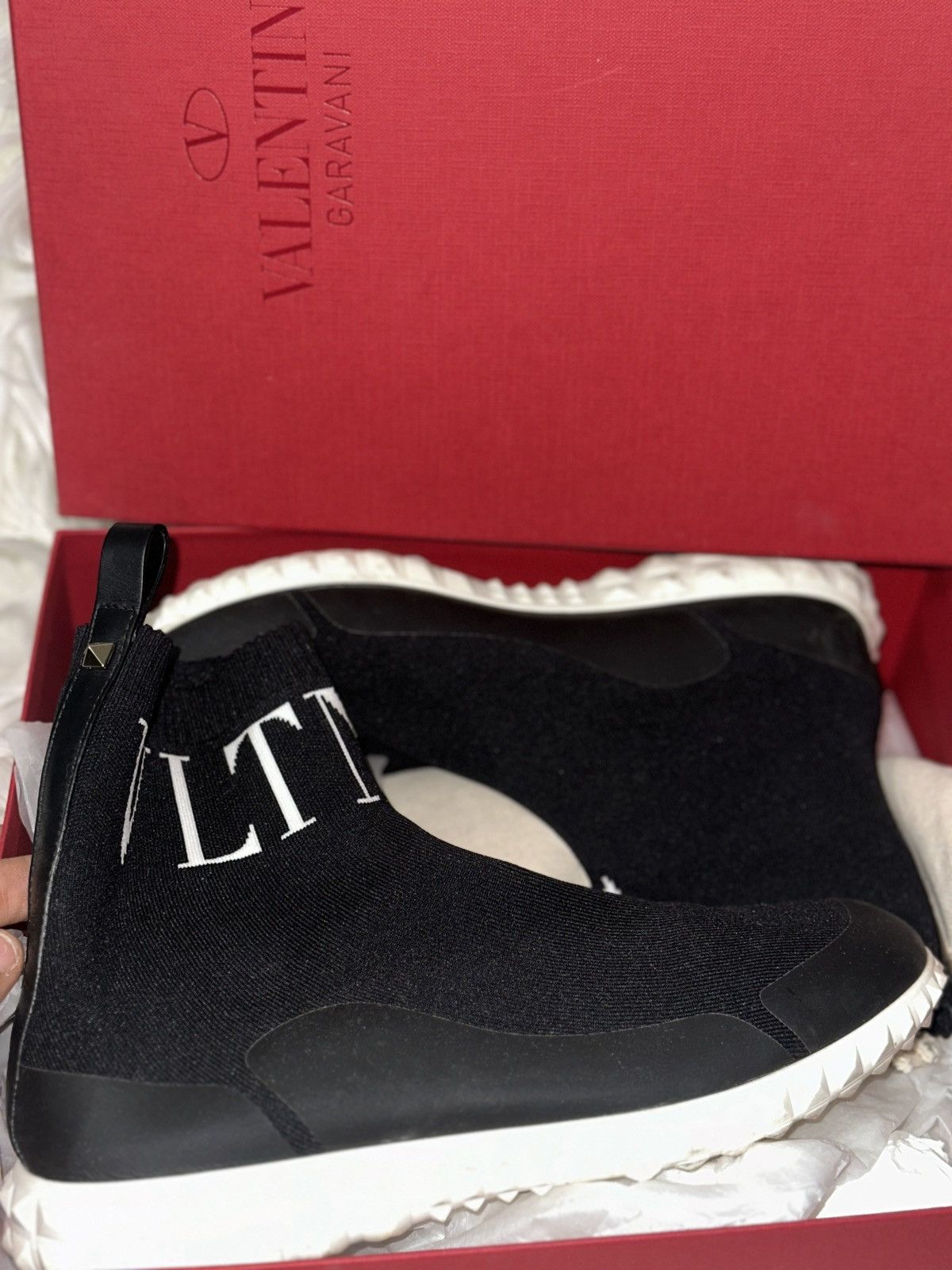 Valentino Valentino Sneakers Size US 8 / IT 38 - 1 Thumbnail
