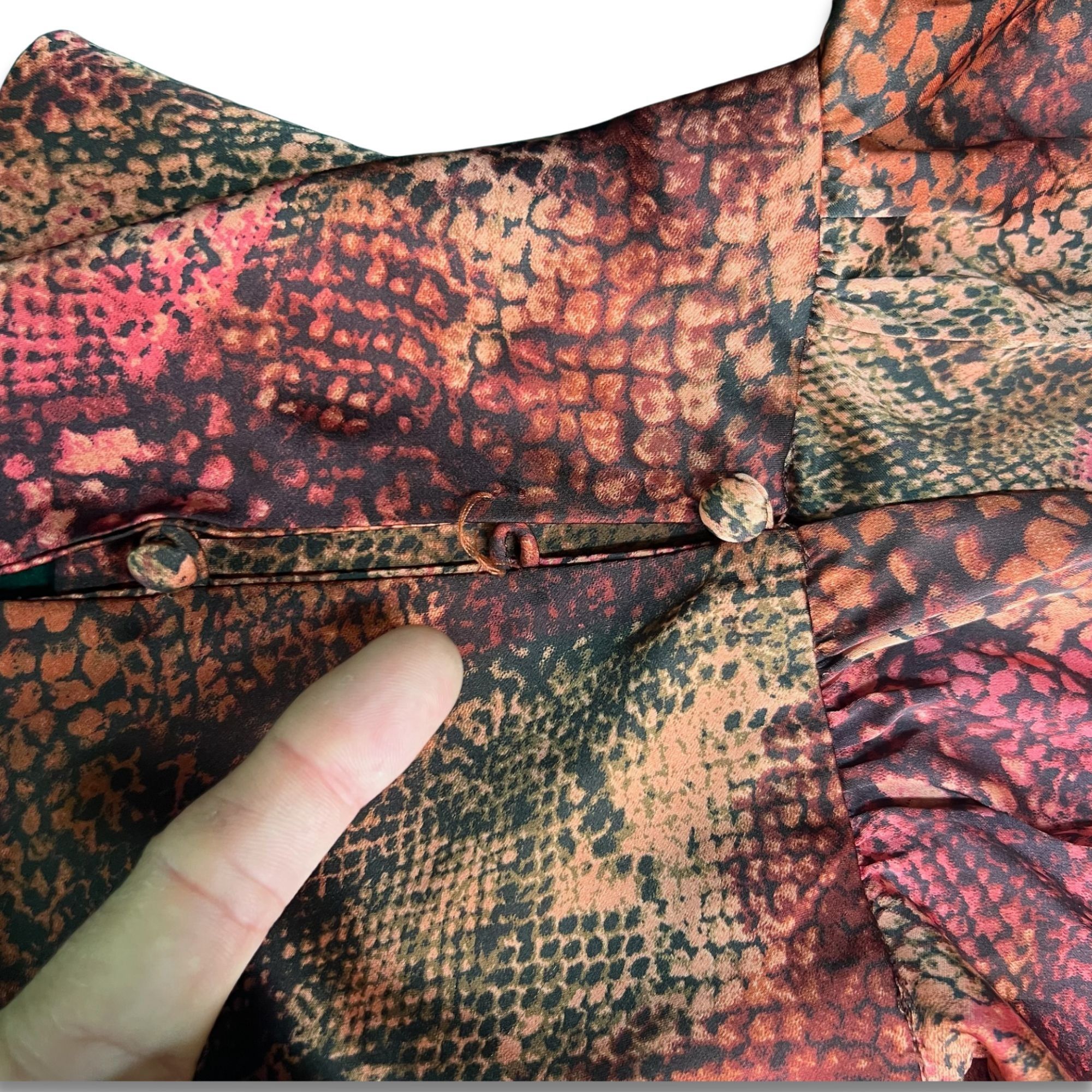 Other Joan Vass Snakeskin-Print Sleeveless Top XS High-Neck Button Size XS / US 0-2 / IT 36-38 - 7 Thumbnail