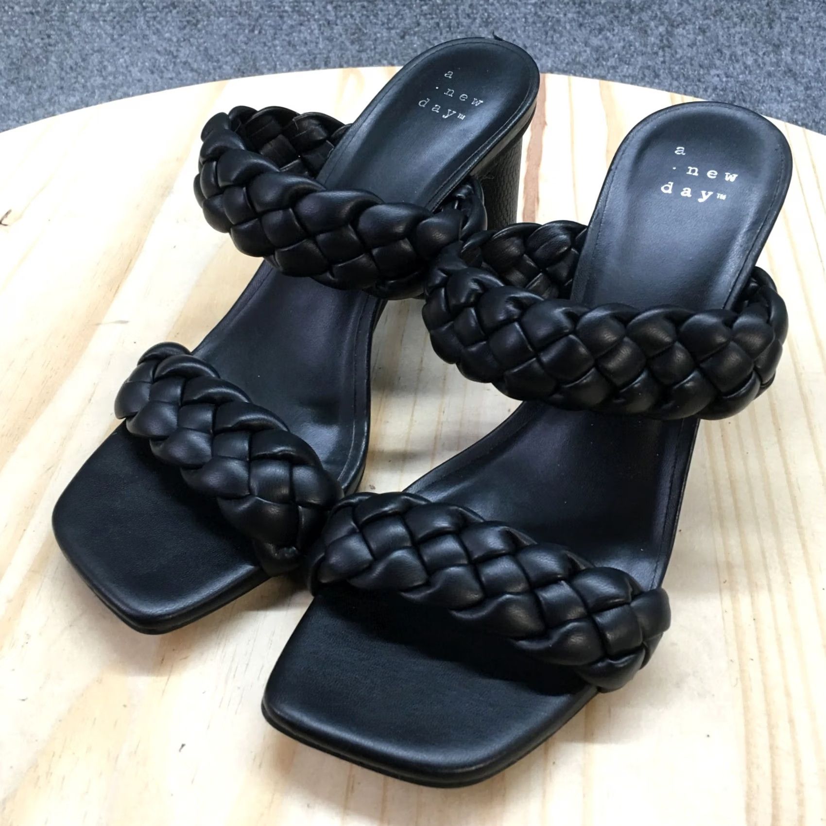 Vintage A New Day Sandals Womens 6.5 Two Braided Straps Slide Casual Black Faux Leather Size US 7 / IT 37 - 3 Thumbnail