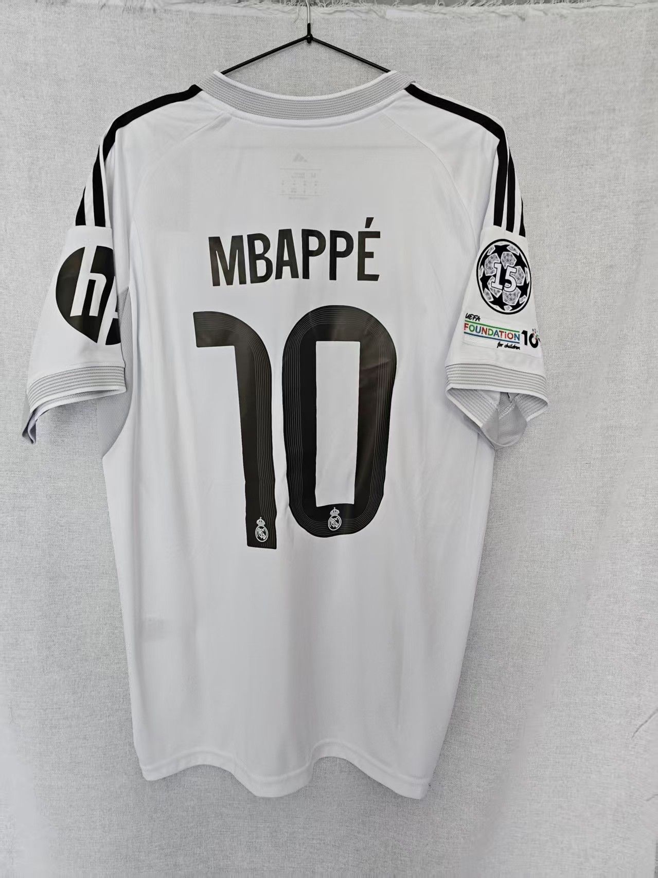Other 2025 26 Real Madrid #10 Kylian Mbappé Jersey Home Size US M / EU 48-50 / 2 - 1 Thumbnail