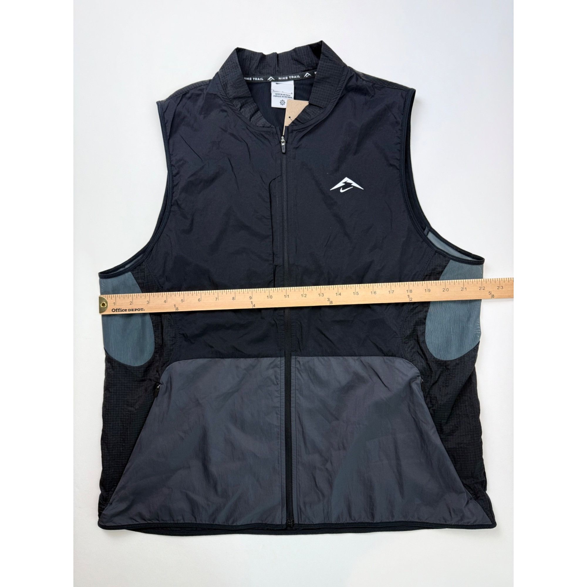Nike Size Large - Nike Trail Aireez Packable Running Vest Black Size US L / EU 52-54 / 3 - 5 Thumbnail