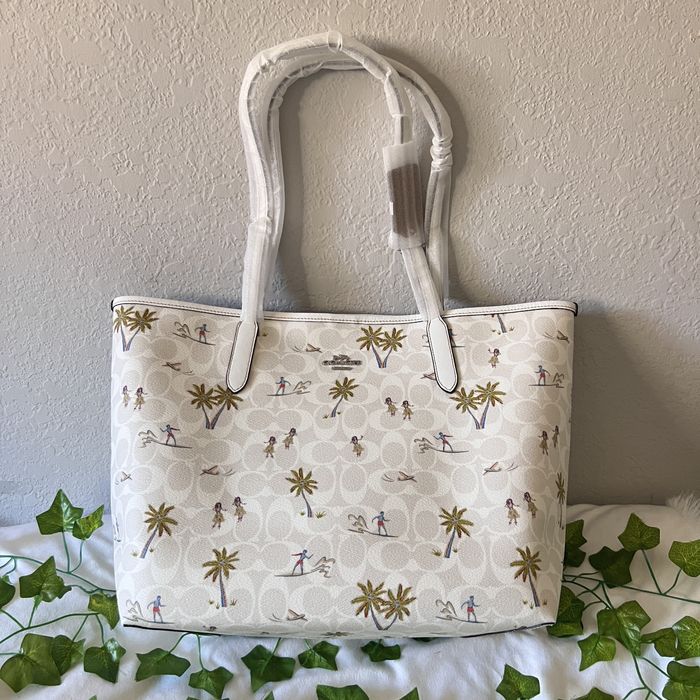 NWT Coach City Tote In Signature Canvas With Bee Print C8590