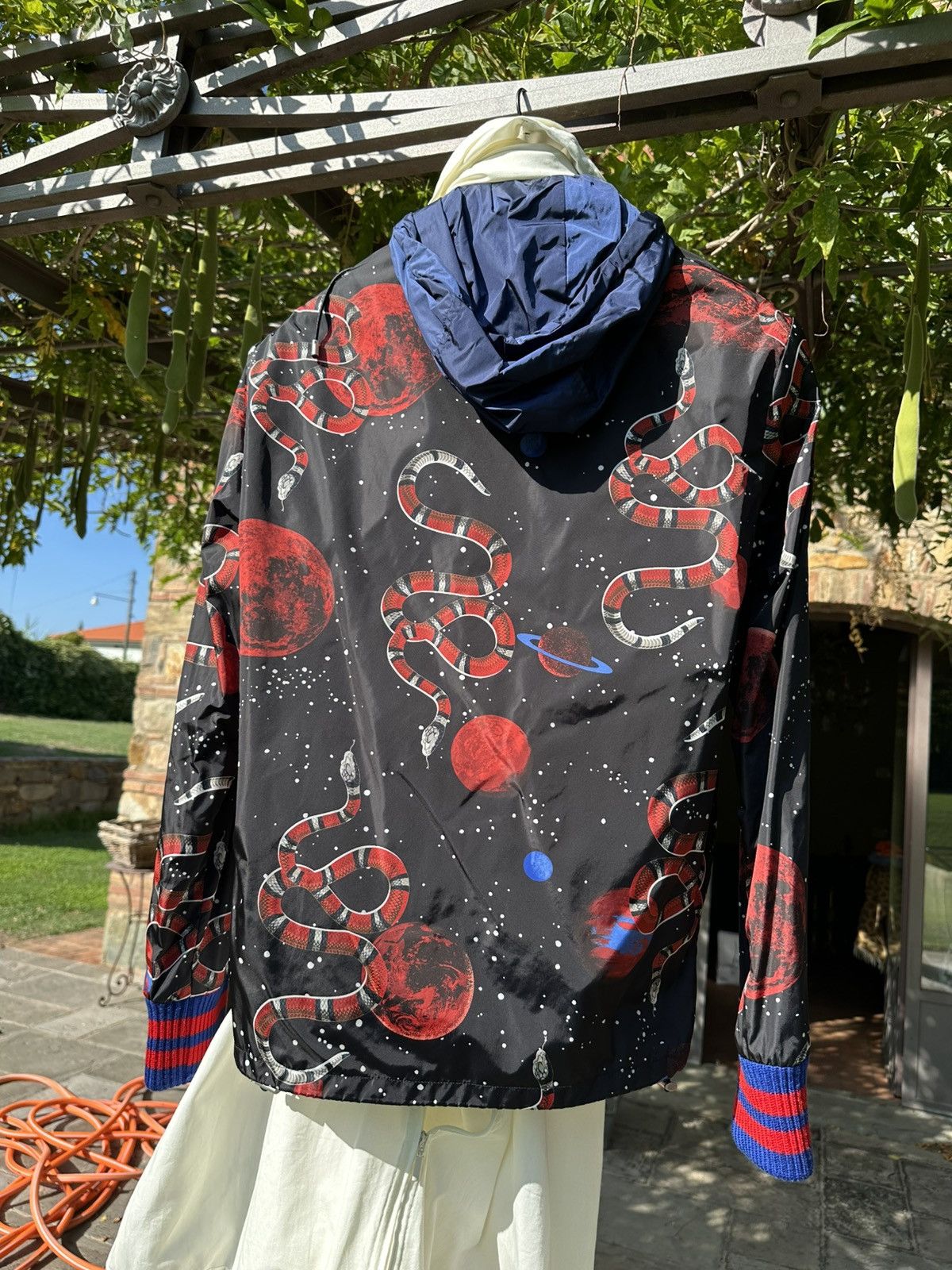 Gucci Gucci Space Snake Print Hood Jacket Size US S / EU 44-46 / 1 - 1 Thumbnail
