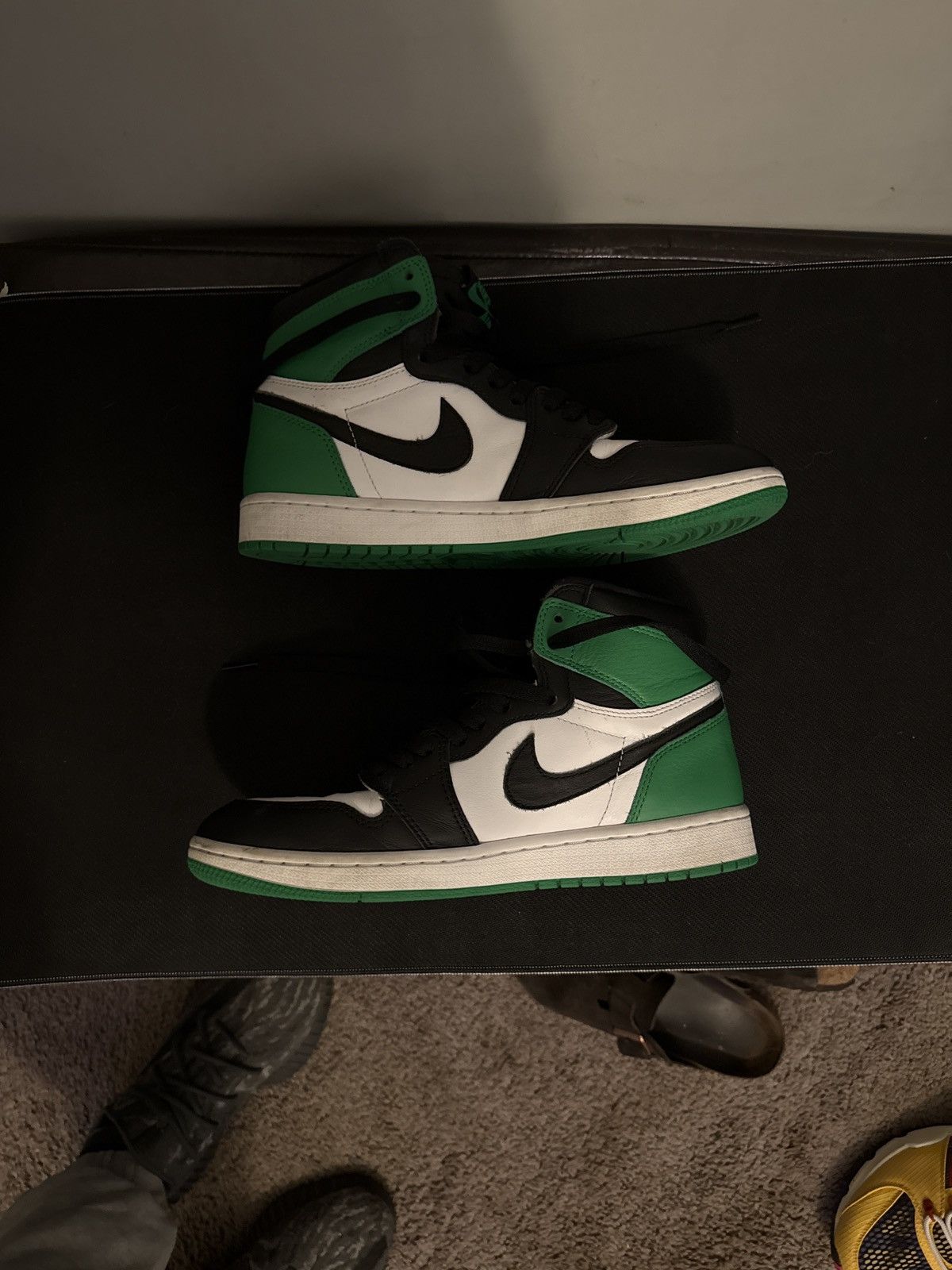 Jordan Brand Lucky Green Jordan 1 Size US 8.5 / EU 41-42 - 2 Thumbnail