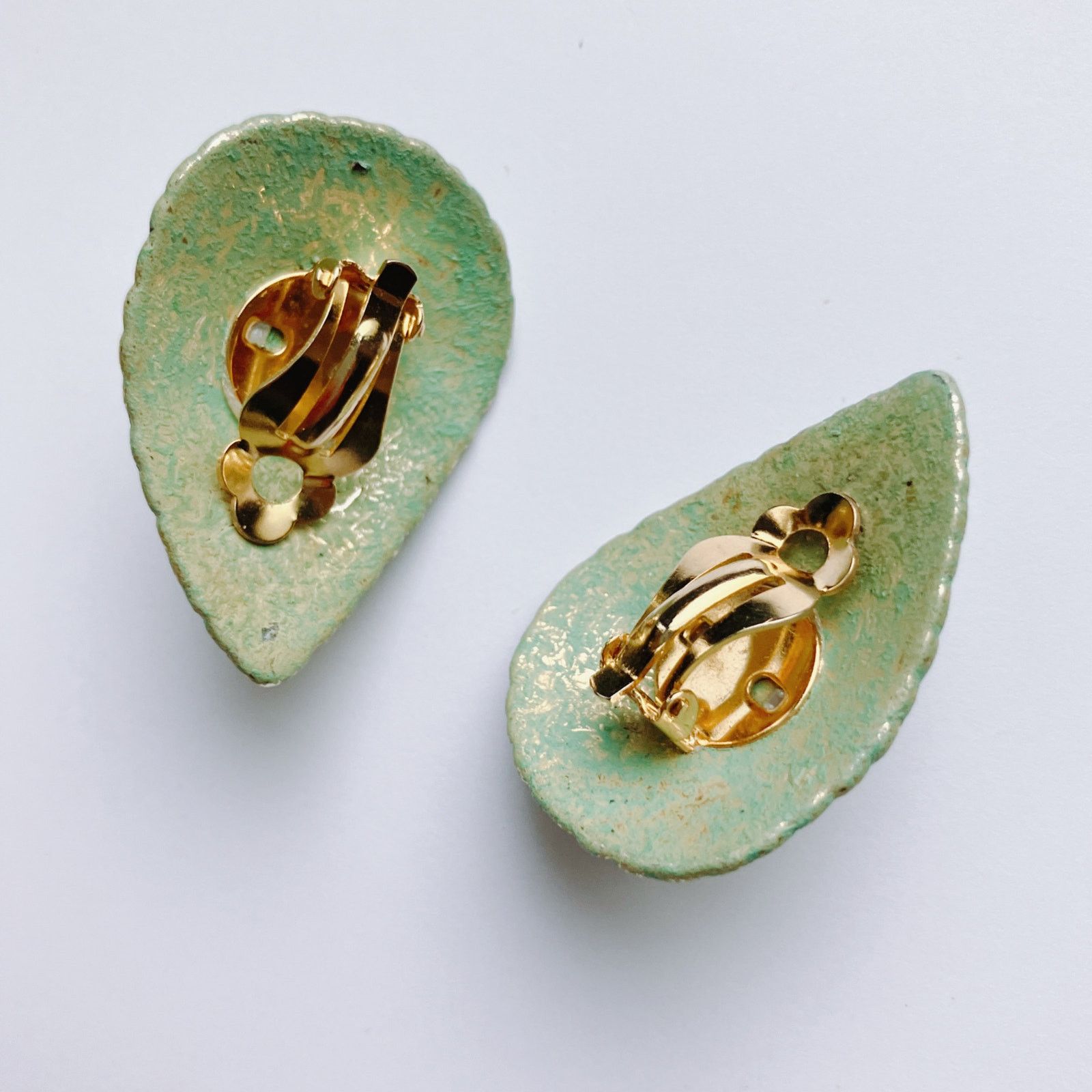 Vintage VTG 80s Mint Green Clip On Earrings Teardrop Reflective Size ONE SIZE - 7 Thumbnail