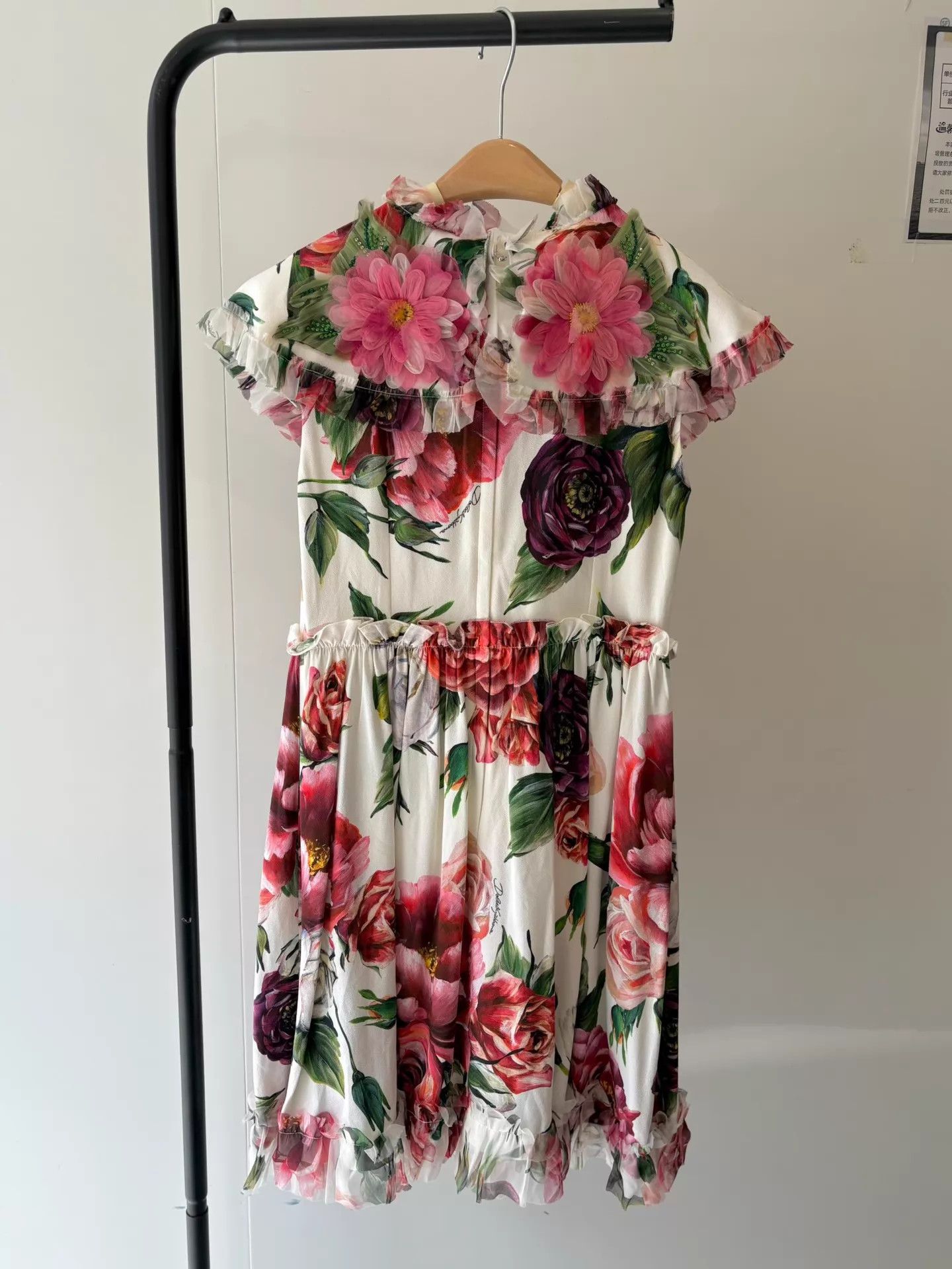 Dolce & Gabbana DG Silk Blend 3D Floral Short Sleeve Dress 38 NWTS Size XS / US 0-2 / IT 36-38 - 5 Thumbnail