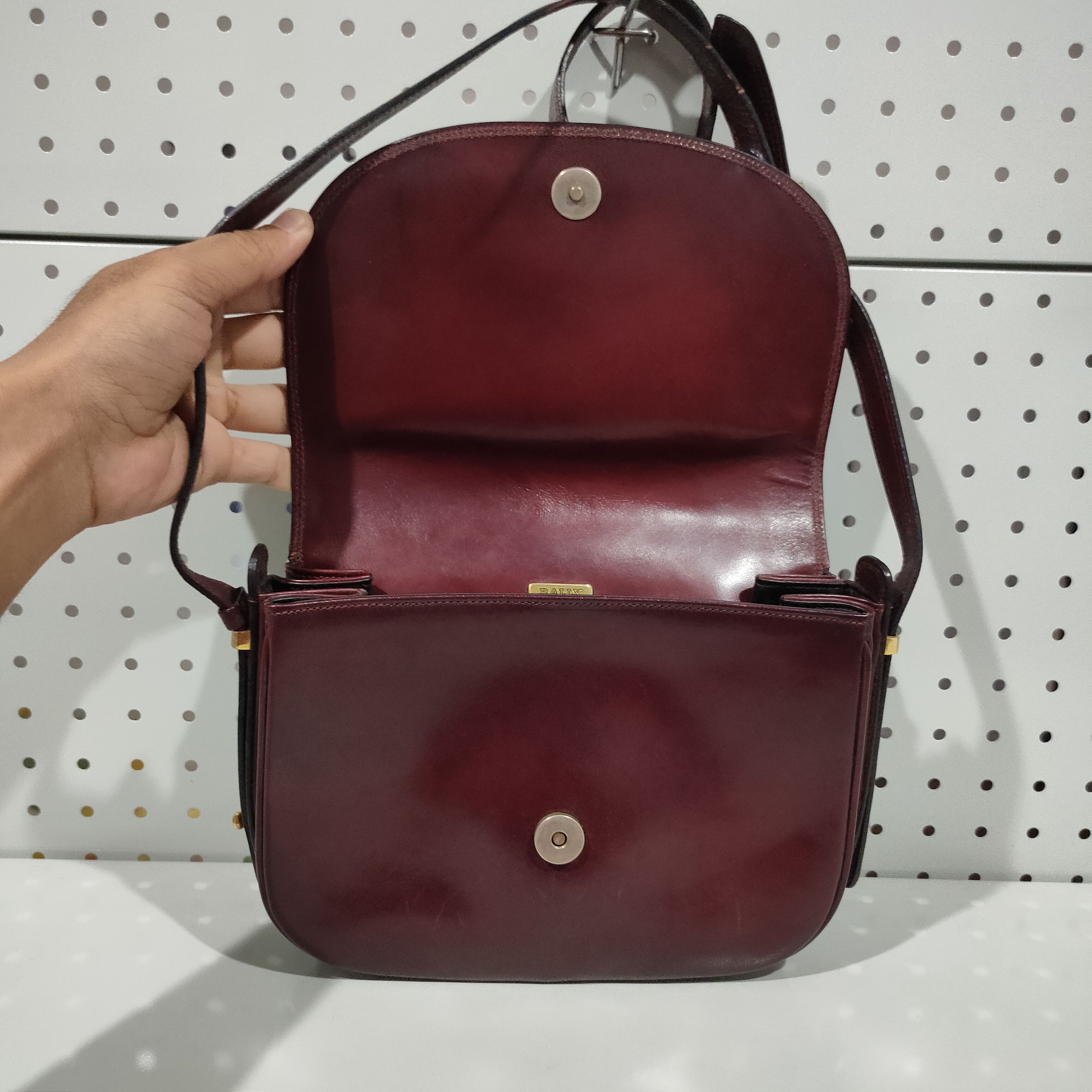 Bally 🔥Vintage Bally leather crossbody bag Size ONE SIZE - 5 Thumbnail
