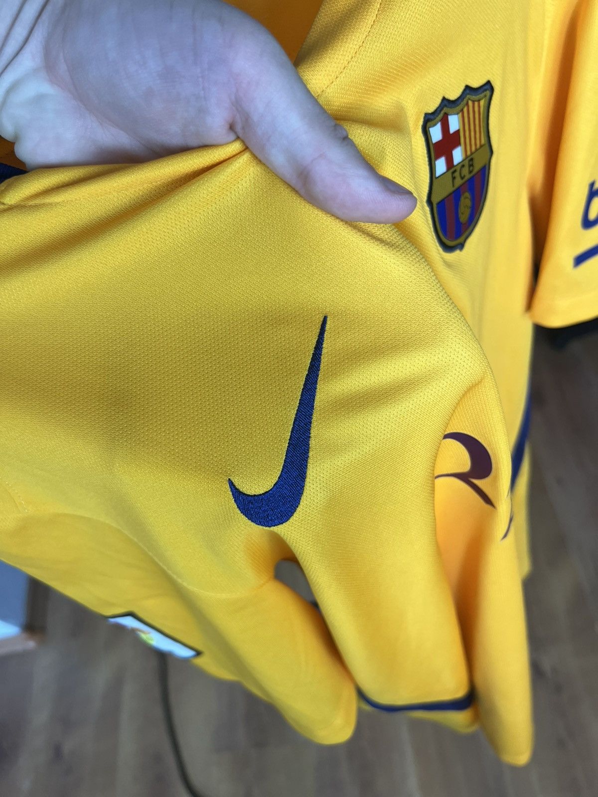 Nike Soccer Jersey Nike Barcelona 2015/16 Rakitić Size US L / EU 52-54 / 3 - 6 Thumbnail