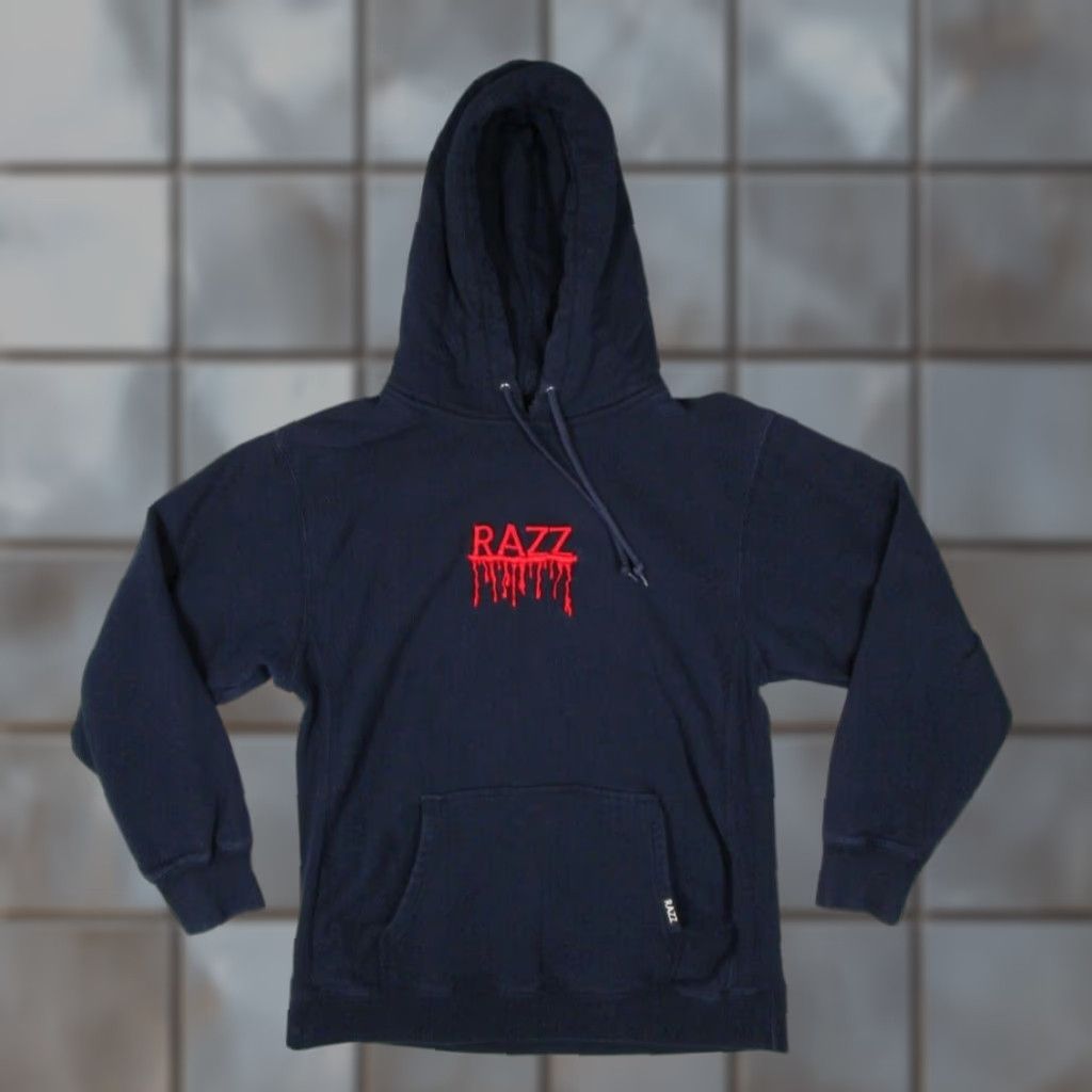 Vintage Razzis Tokyo Hoodie Men Large 48 Blue Dropping Logo Pullover Heavyweight Size US L / EU 52-54 / 3 - 1 Thumbnail