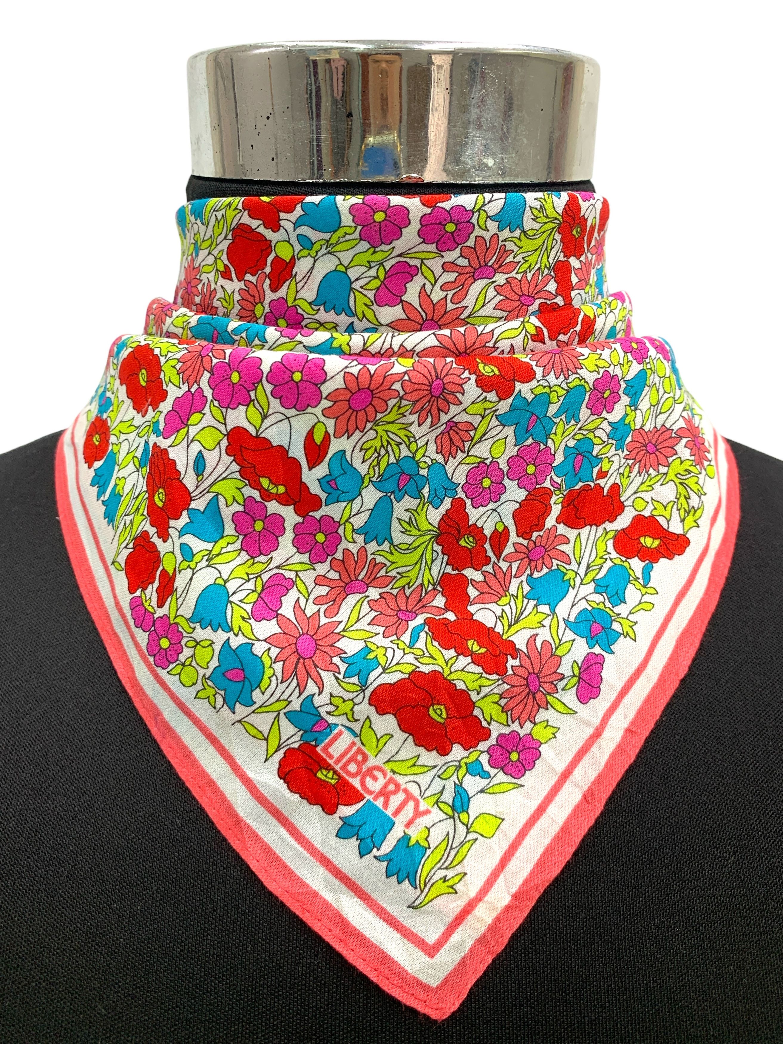 Liberty × Vintage Vintage Liberty Neckerchief/ Handkerchief Scarves - HKA900 Size ONE SIZE - 1 Thumbnail