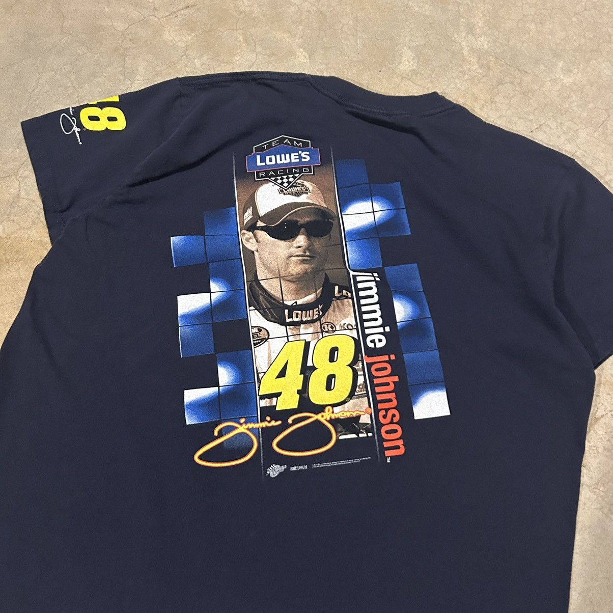NASCAR × Vintage Crazy Vintage Y2K Nascar Jimmie Johnson Lowe’s Racing Tee Size US L / EU 52-54 / 3 - 3 Thumbnail