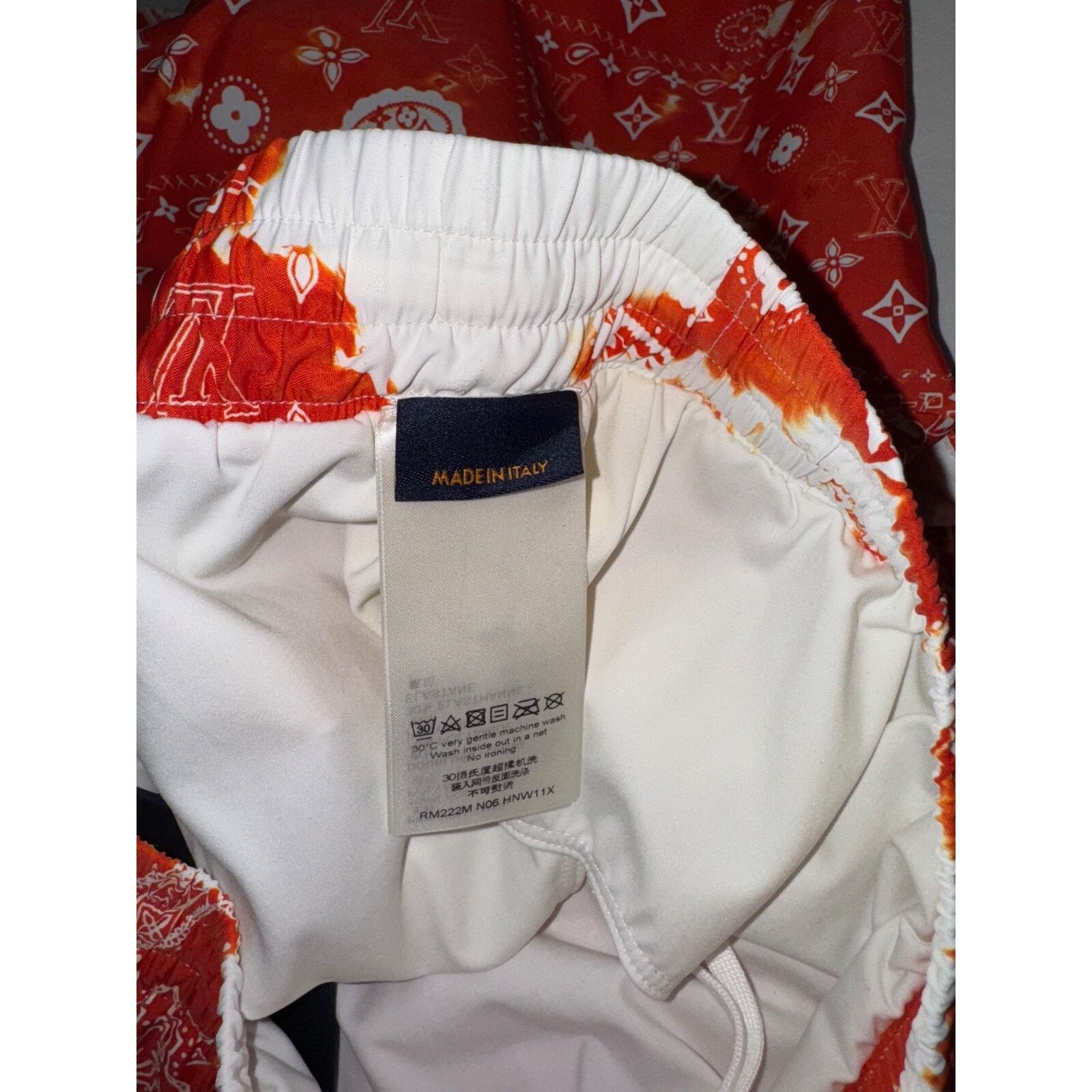 Louis Vuitton Louis Vuitton Bandana Orange LV Monogram Logo Swimming Size US 34 / EU 50 - 11 Thumbnail