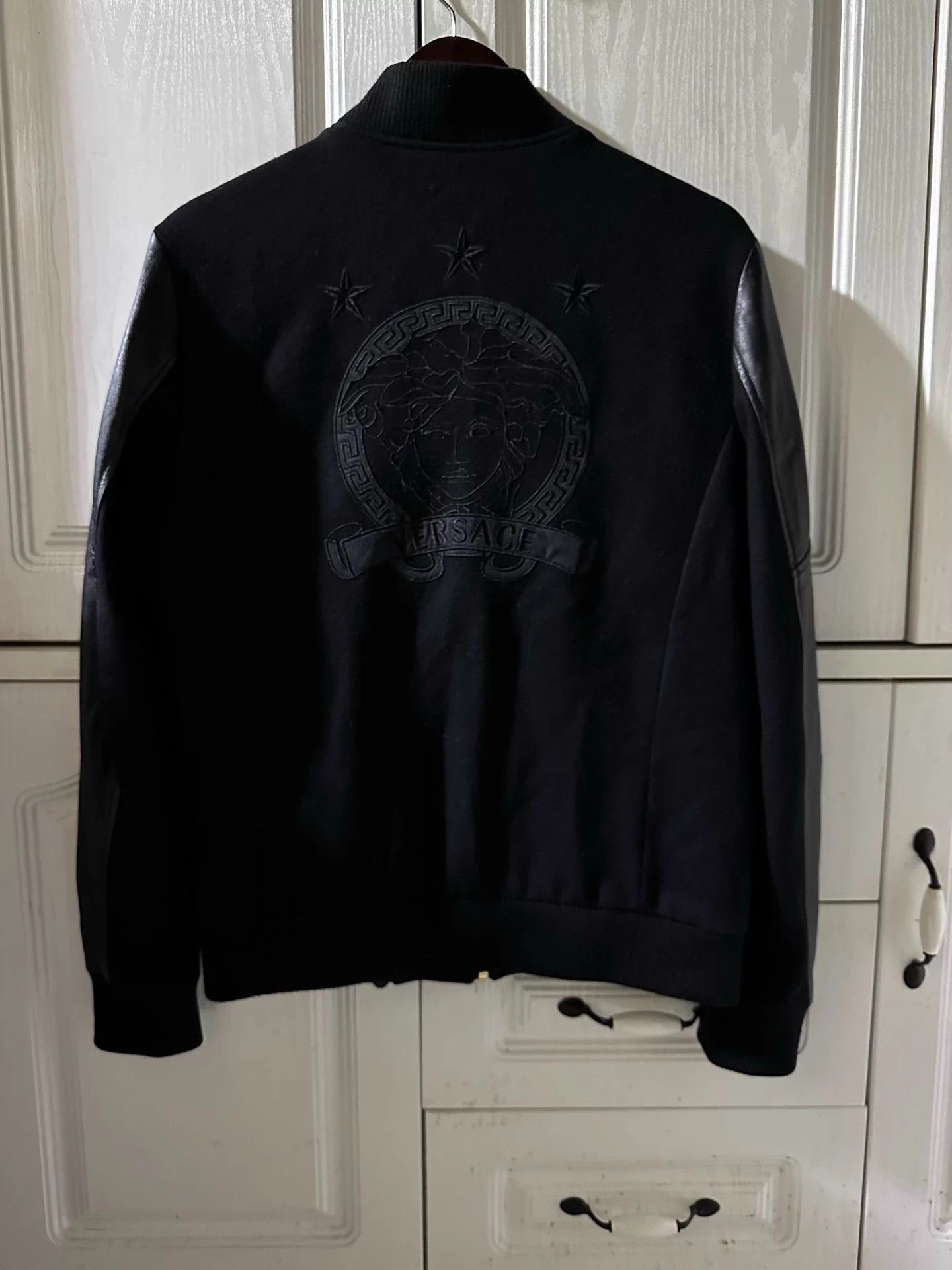 Versace Versace Medusa Lining Back Knit Embroidery Leather Jacket L Size US L / EU 52-54 / 3 - 5 Thumbnail