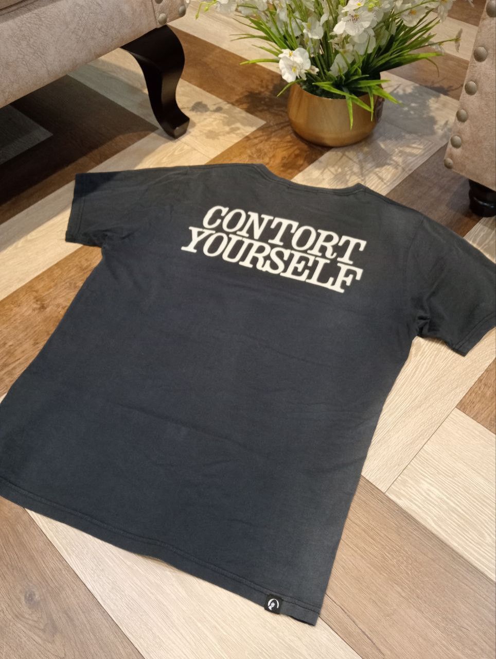 Hysteric Glamour VTG HYSTERIC GLAMOUR CONTORT YOURSELF T-SHIRT - FADED BLACK Size US L / EU 52-54 / 3 - 7 Thumbnail