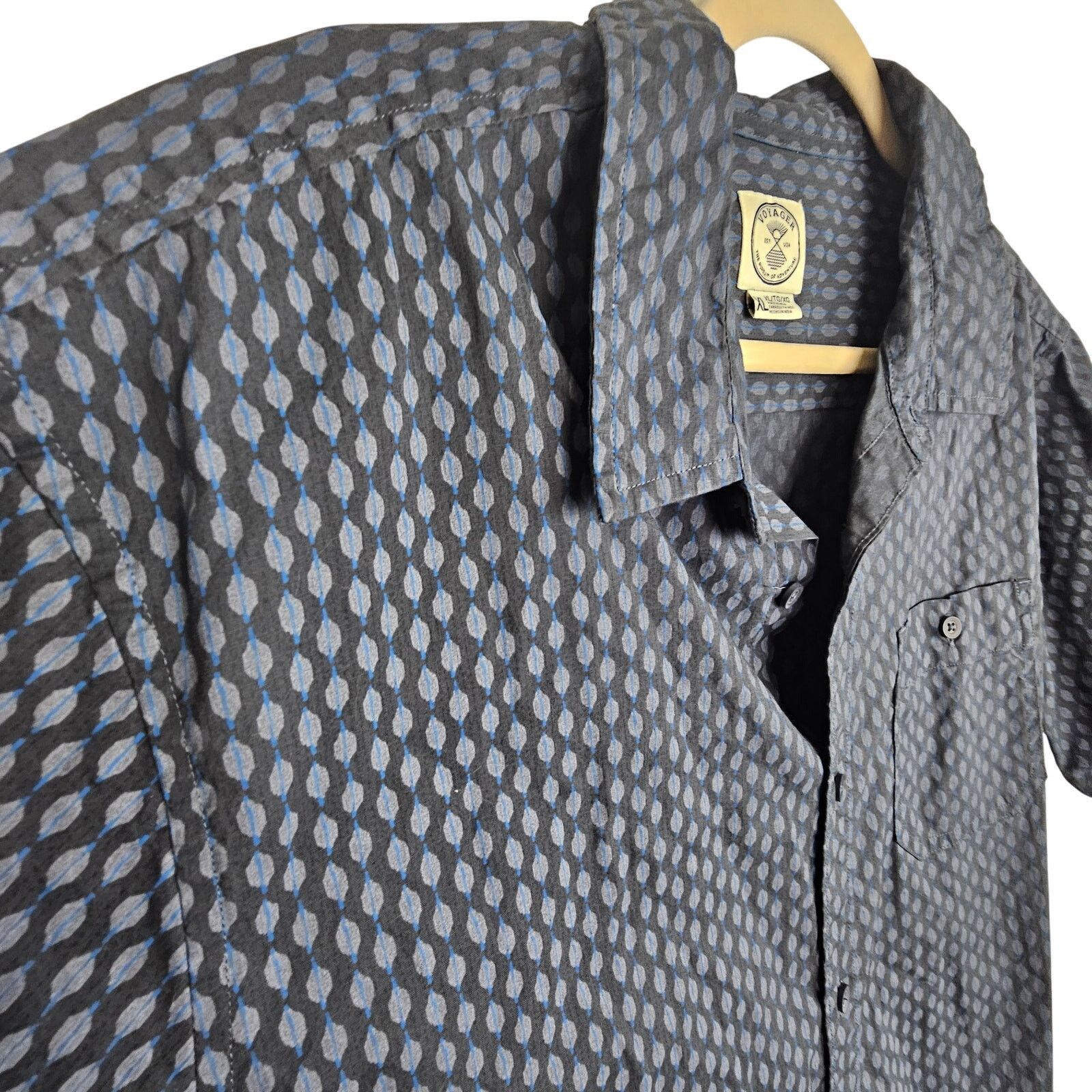 Voyage Voyager Mens Geometric Print Shirt XL Grunge Skater Casual Size US XL / EU 56 / 4 - 5 Thumbnail