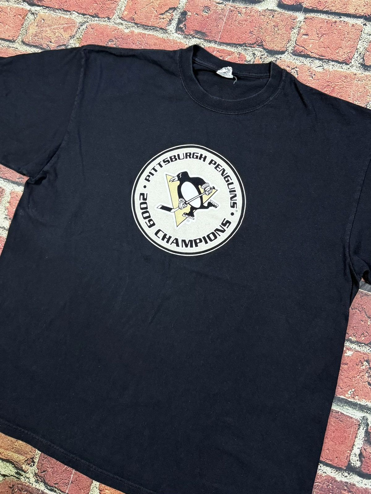 Anvil Pittsburgh Penguins 2009 Stanley Cup Tee Labatt Blue Light Size US XL / EU 56 / 4 - 3 Thumbnail