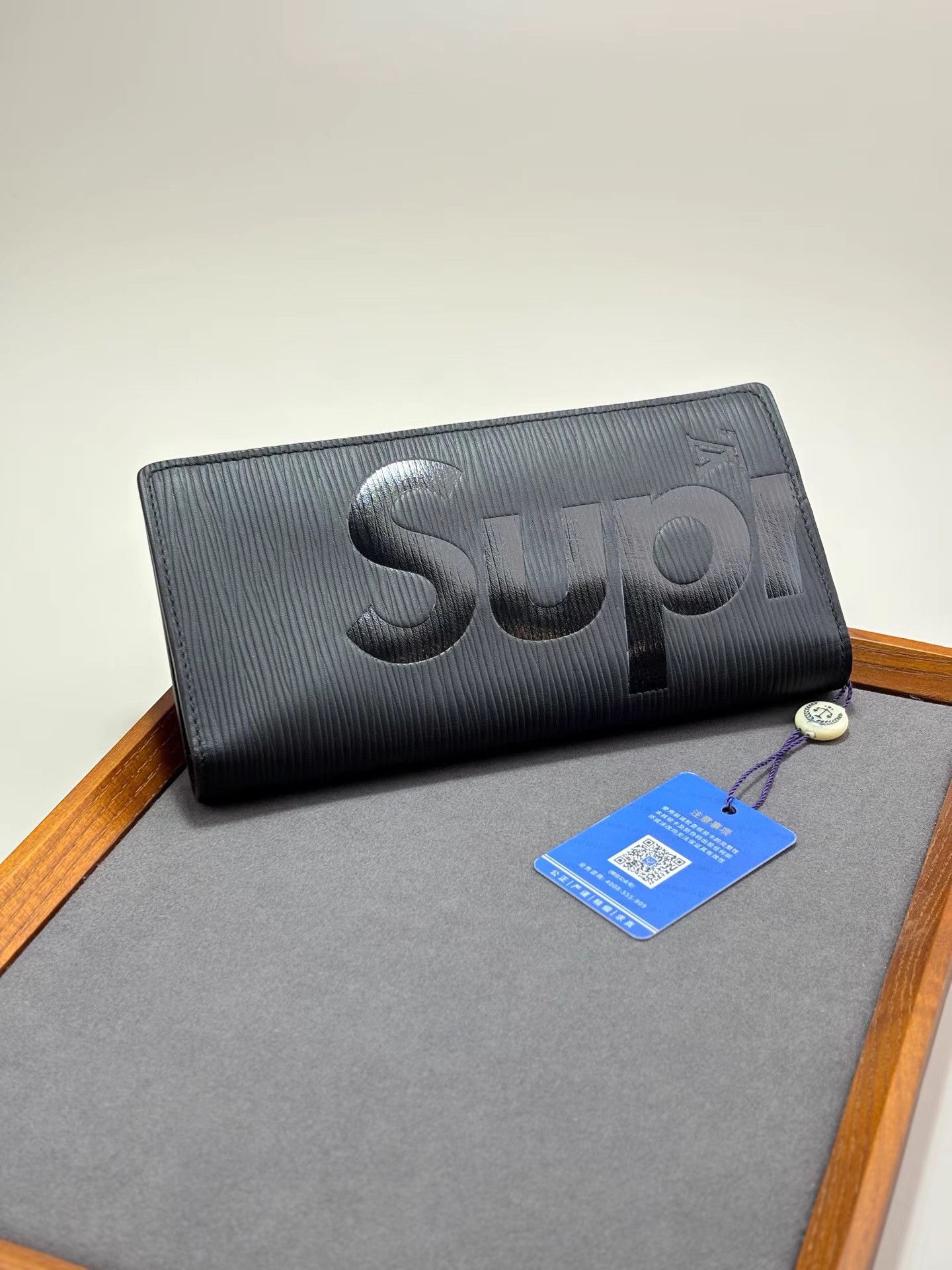 Louis Vuitton LV x Supreme Co-branded Black Coin Purse K1 Size ONE SIZE - 1 Thumbnail