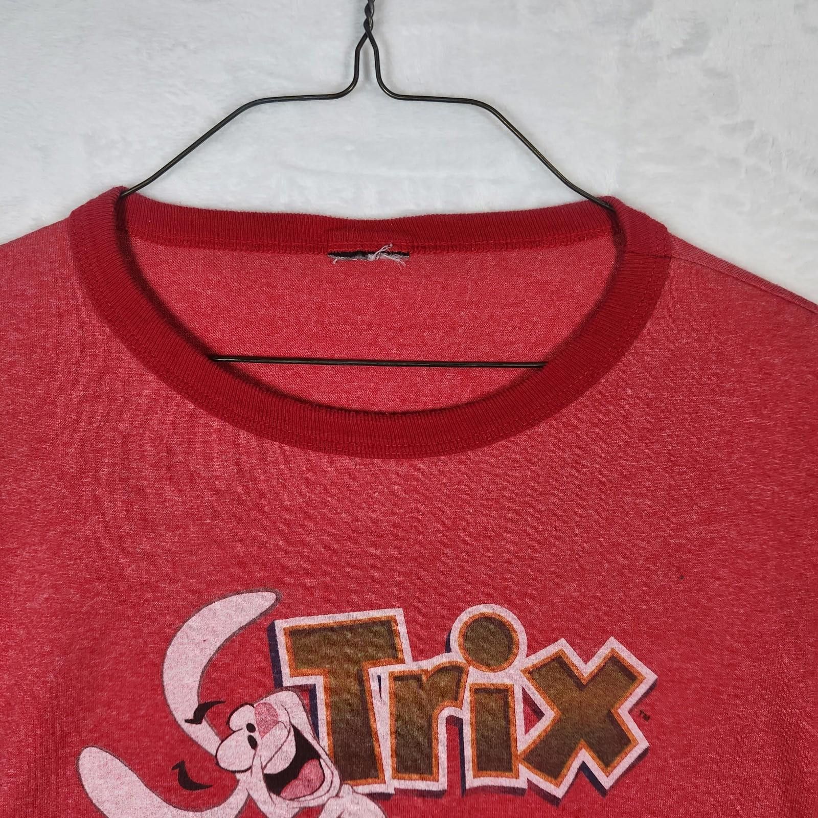 Other Vintage Trix Cereal Tshirt Red Mens Size XL Size US XL / EU 56 / 4 - 3 Thumbnail