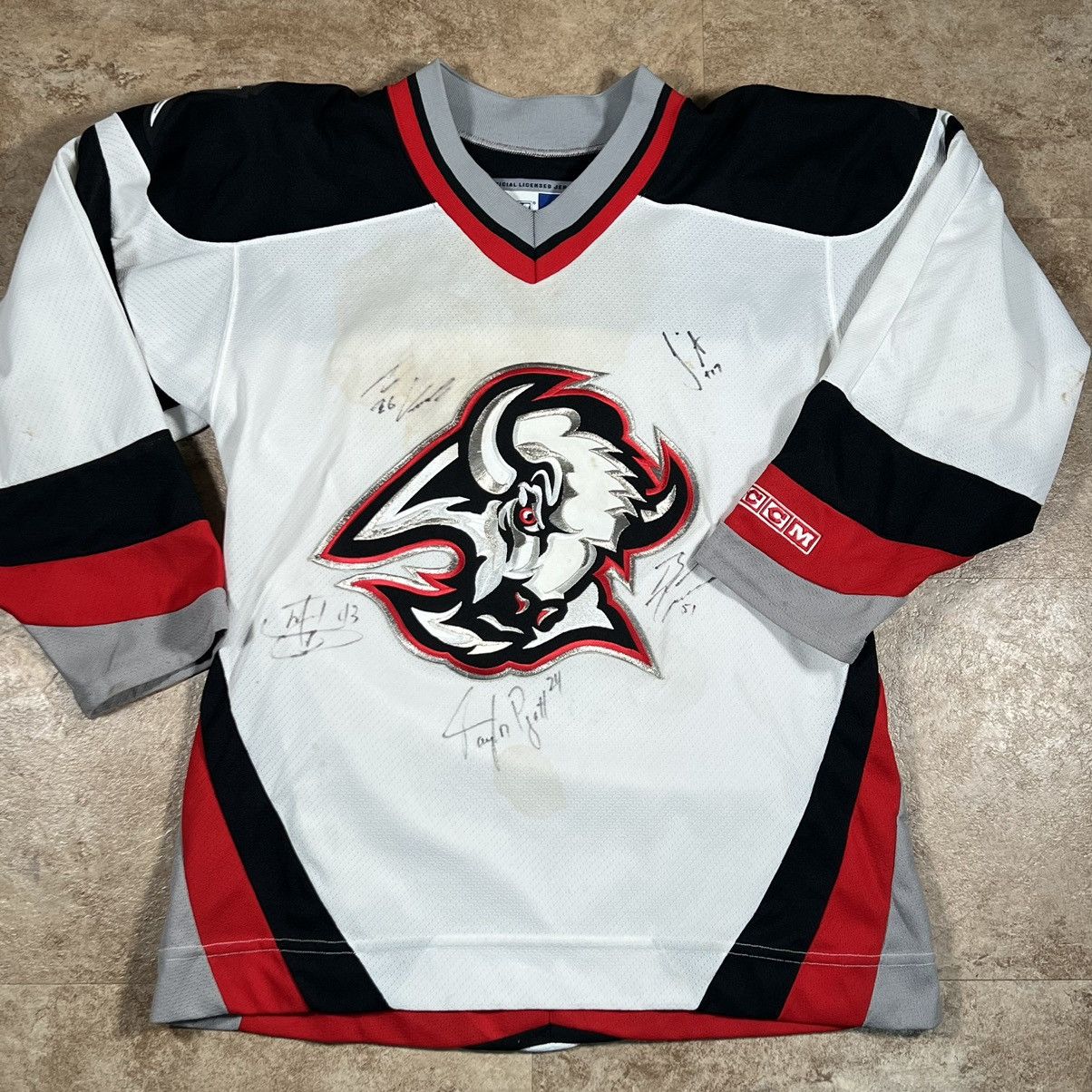 Ccm × Vintage Vintage Buffalo Sabres CCM Black Goat Head Jersey Blank NHL Size US M / EU 48-50 / 2 - 1 Thumbnail