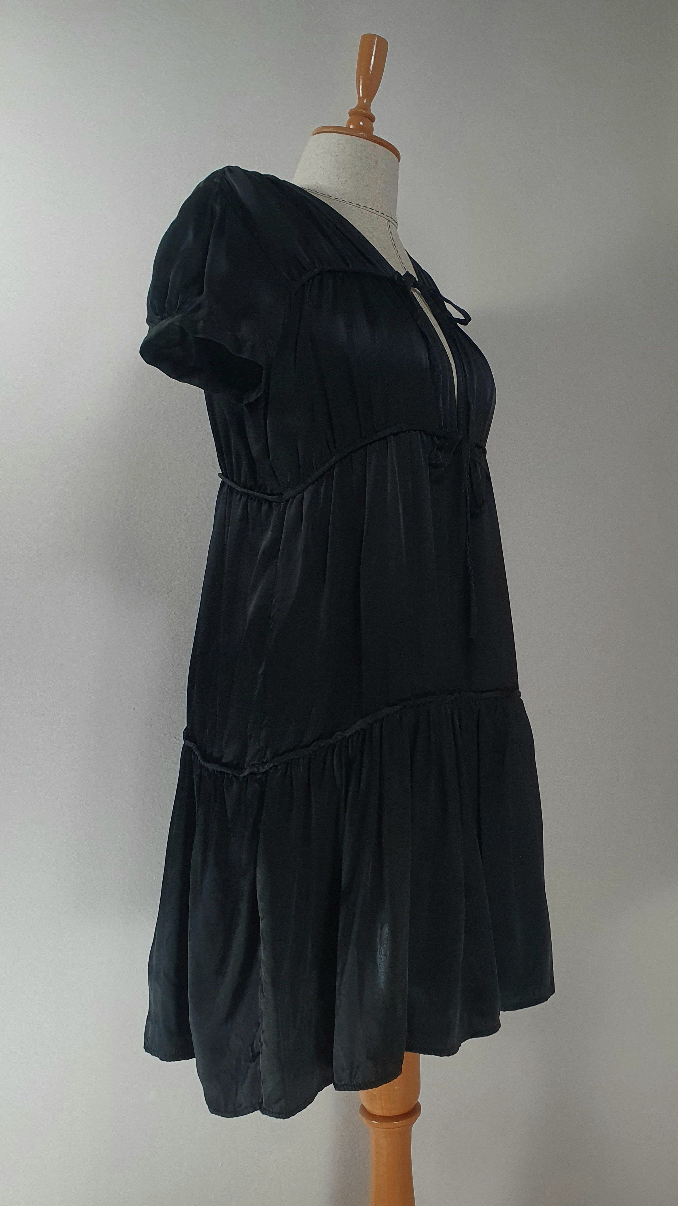 Designer Silk Black Dress Size L / US 10 / IT 46 - 3 Thumbnail
