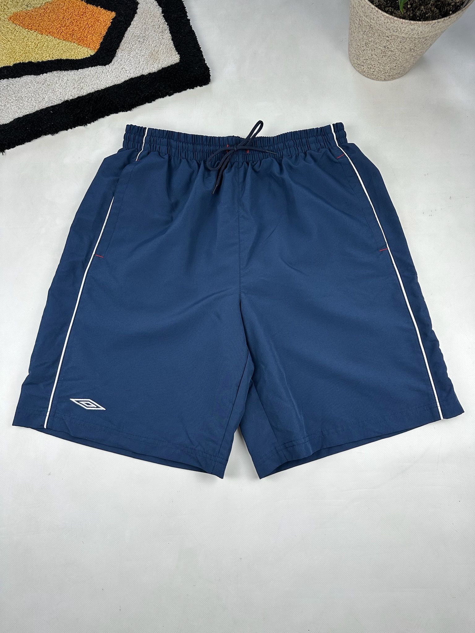 Umbro × Vintage 2000s Umbro Shorts Nylon Vintage Size US 34 / EU 50 - 1 Thumbnail