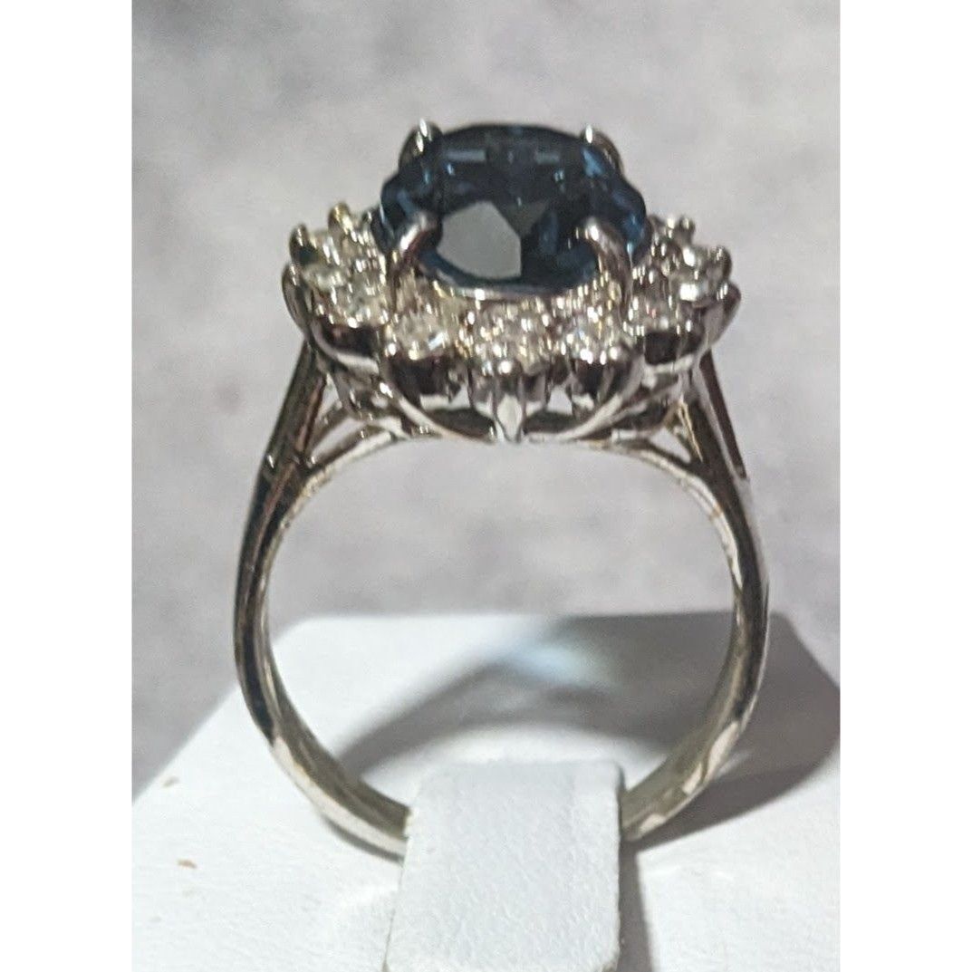 Other Elegant Whimsical Faux Sapphire Silver Tone Halo Ring Size 9 Size ONE SIZE - 5 Thumbnail