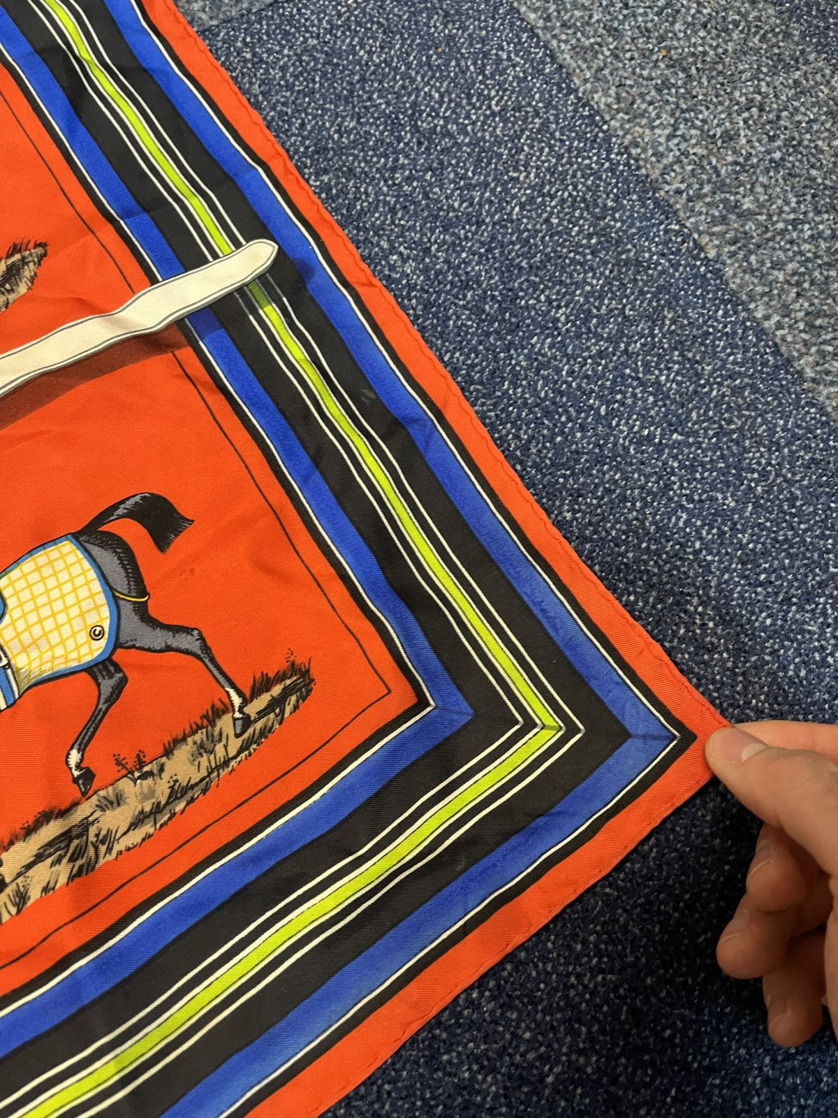 Hermes Hermes Couvertures et Tenues de Jour forever Scarf Size ONE SIZE - 4 Thumbnail