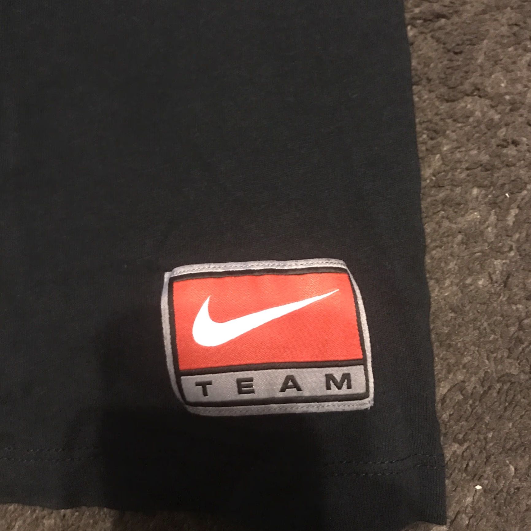 Nike Nike Sportswear Tee Black M Women T-Shirt Activewear Graphic Size ONE SIZE - 2 Thumbnail