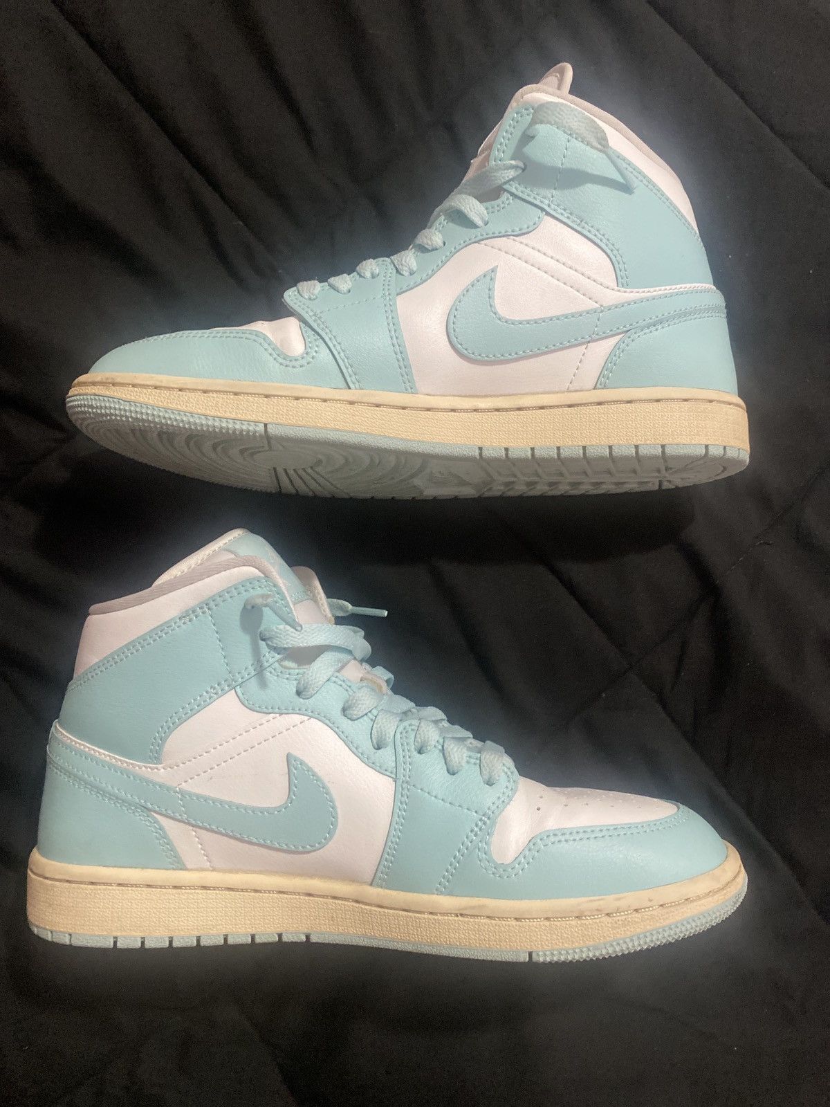 Jordan Brand Jordan 1 Mid Women's "Sail/Light Dew/Muslin" Shoe Size US 8.5 / IT 38.5 - 1 Thumbnail